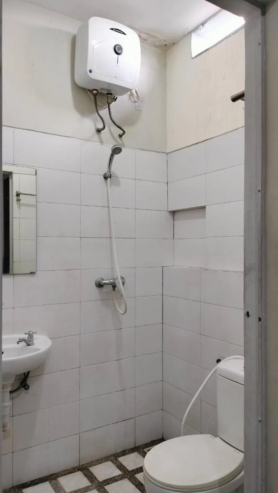 Bathroom in Kozy 15 Guesthouse