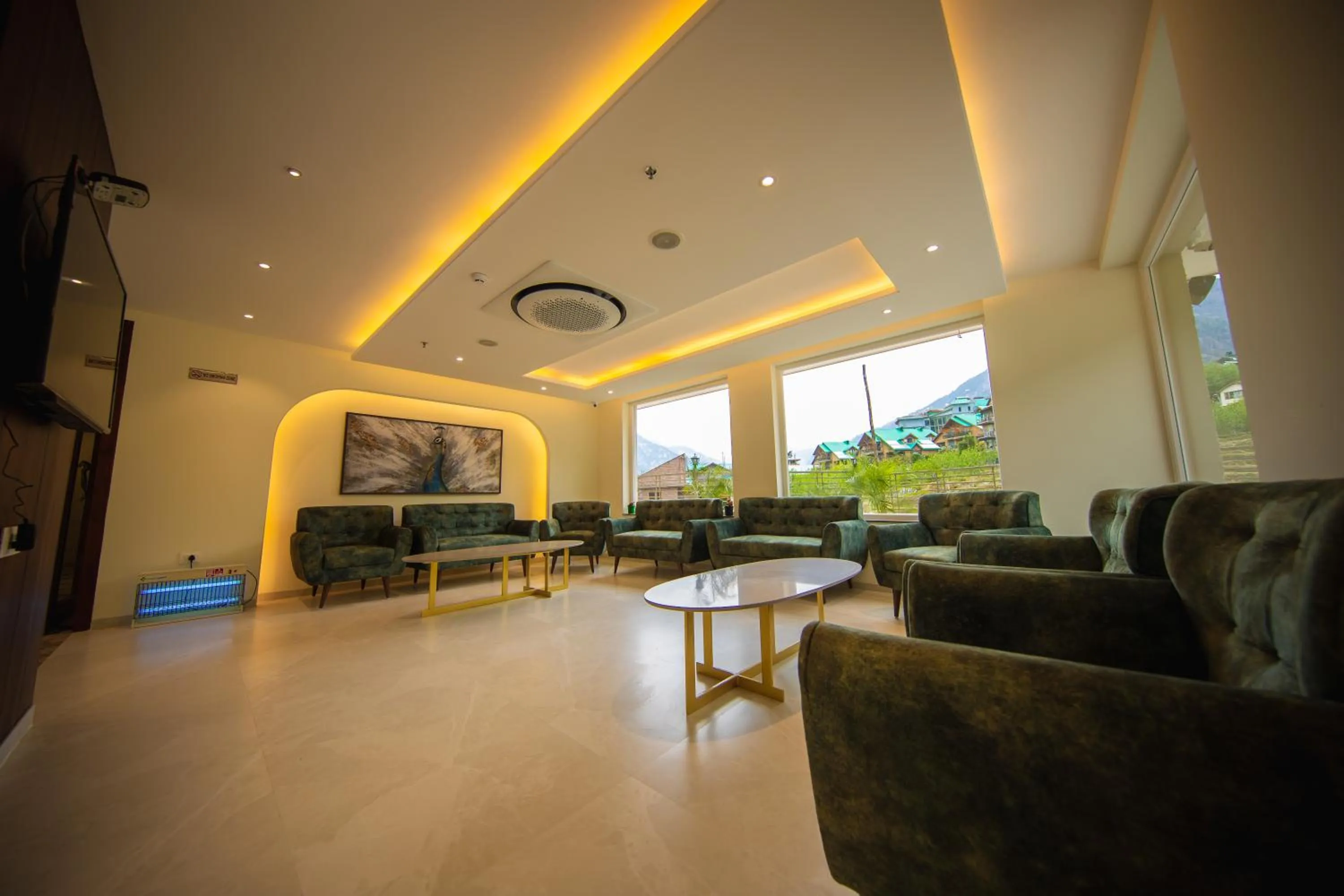 Seating area in juSTa Grand View Resort & Spa, Manali