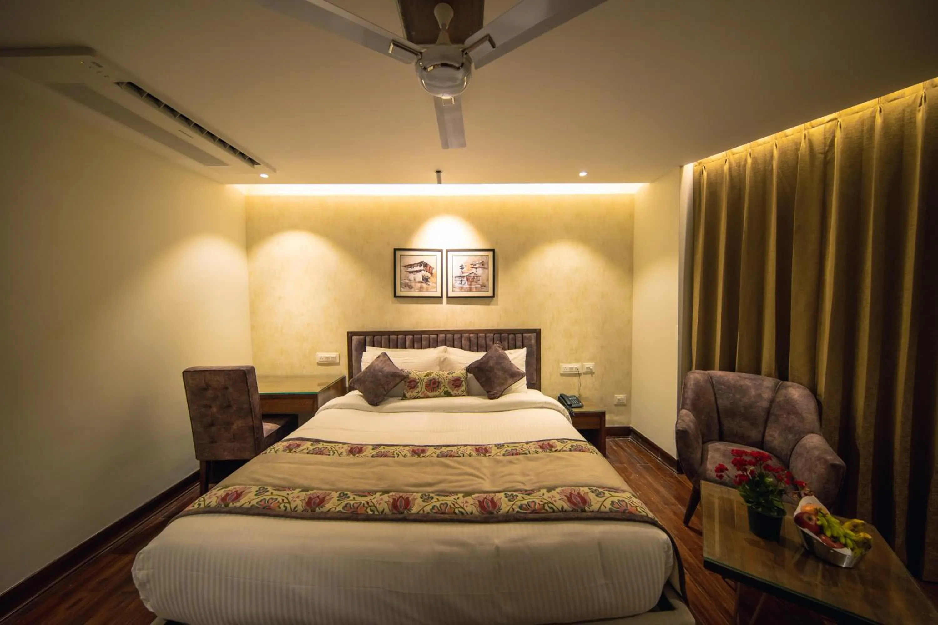 Bed in juSTa Grand View Resort & Spa, Manali