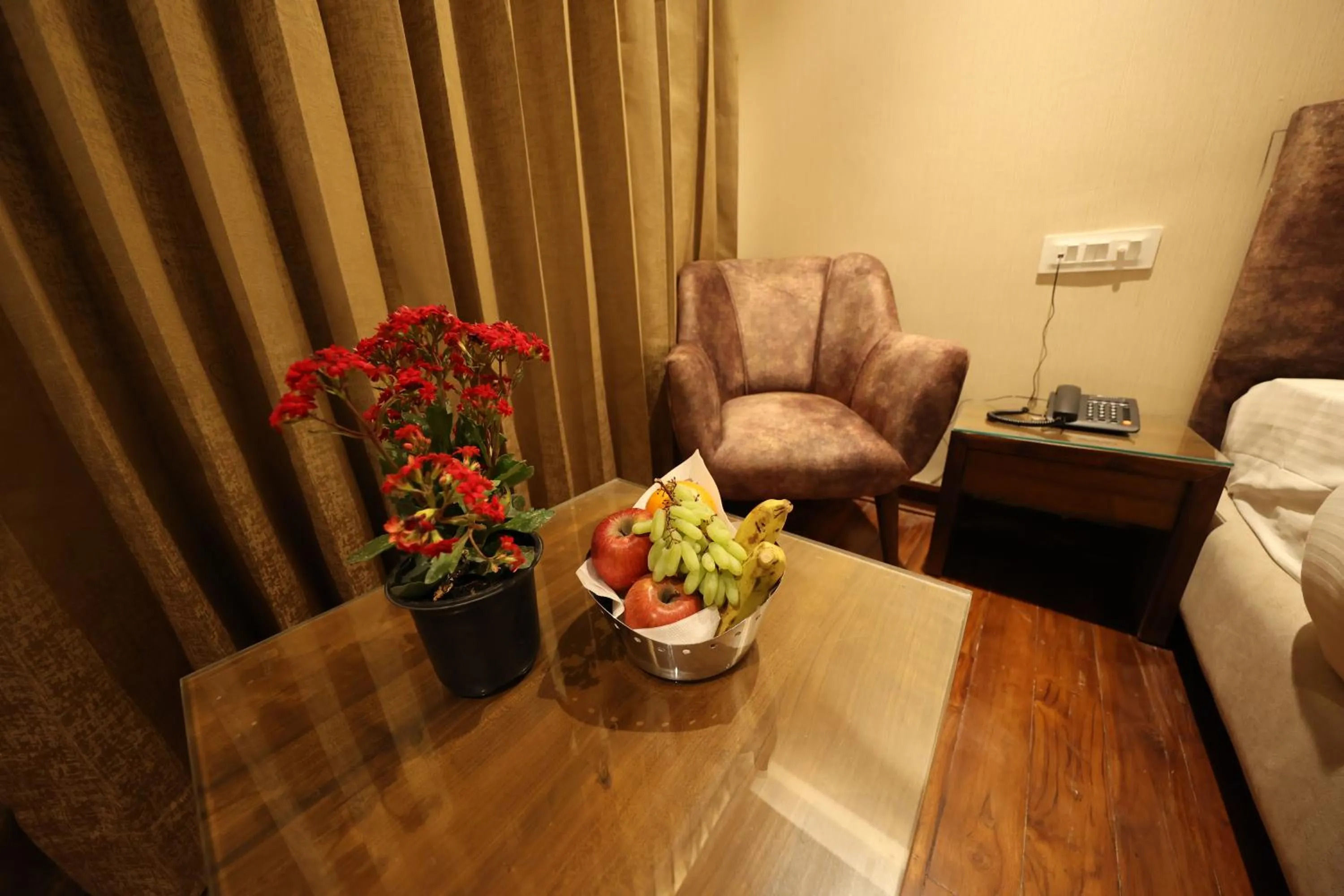 Seating area in juSTa Grand View Resort & Spa, Manali