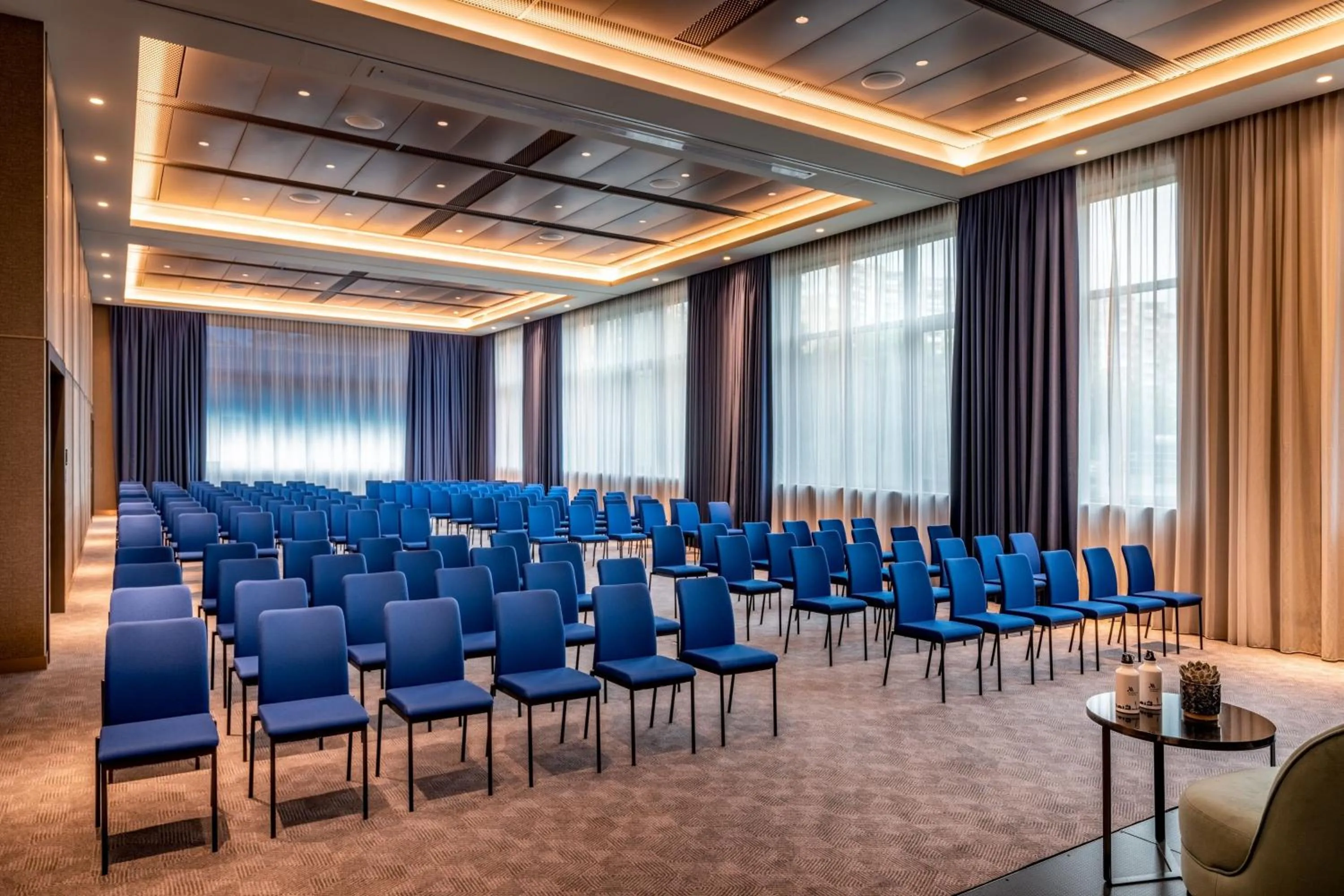 Meeting/conference room in Geneva Marriott Hotel