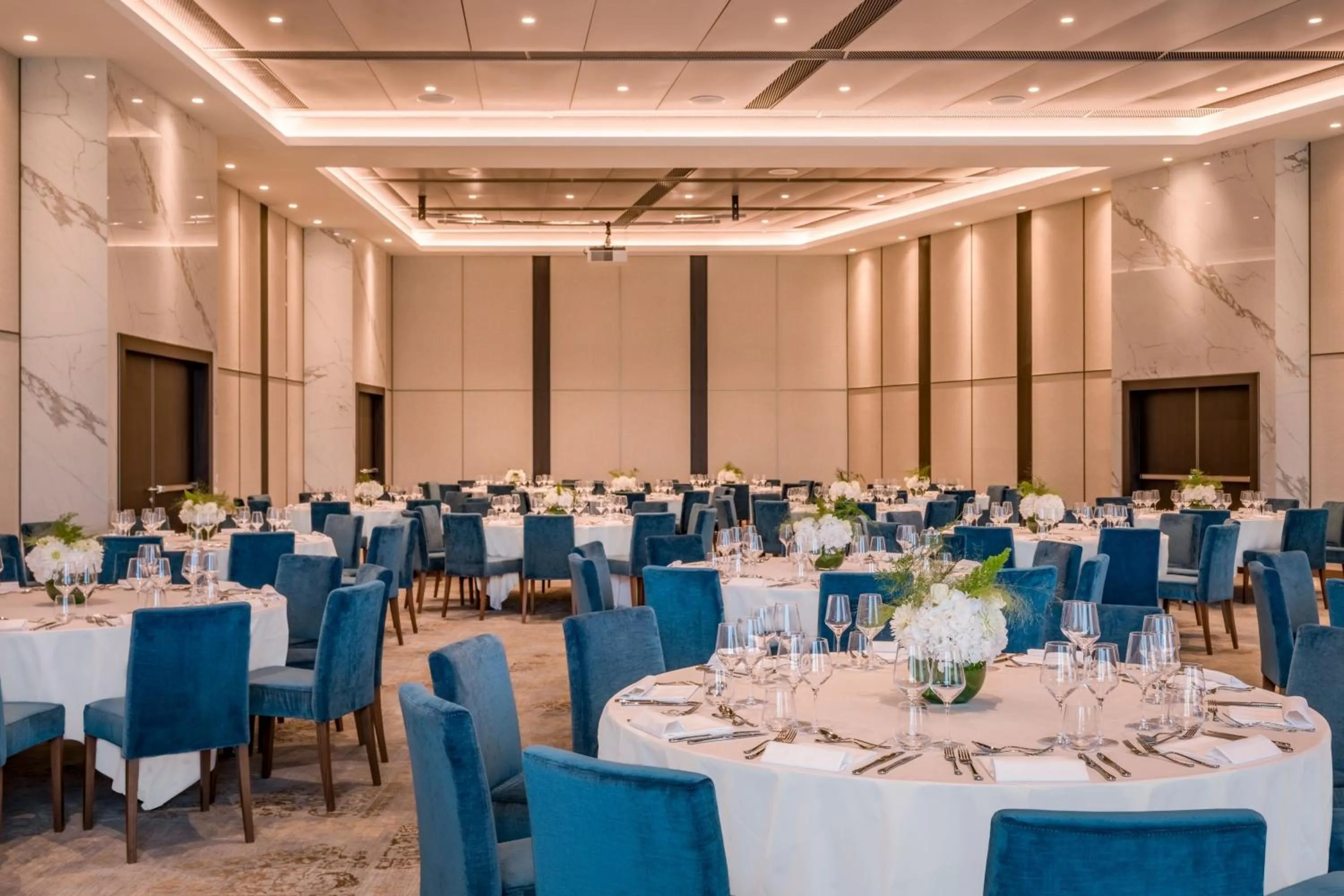 Meeting/conference room in Geneva Marriott Hotel