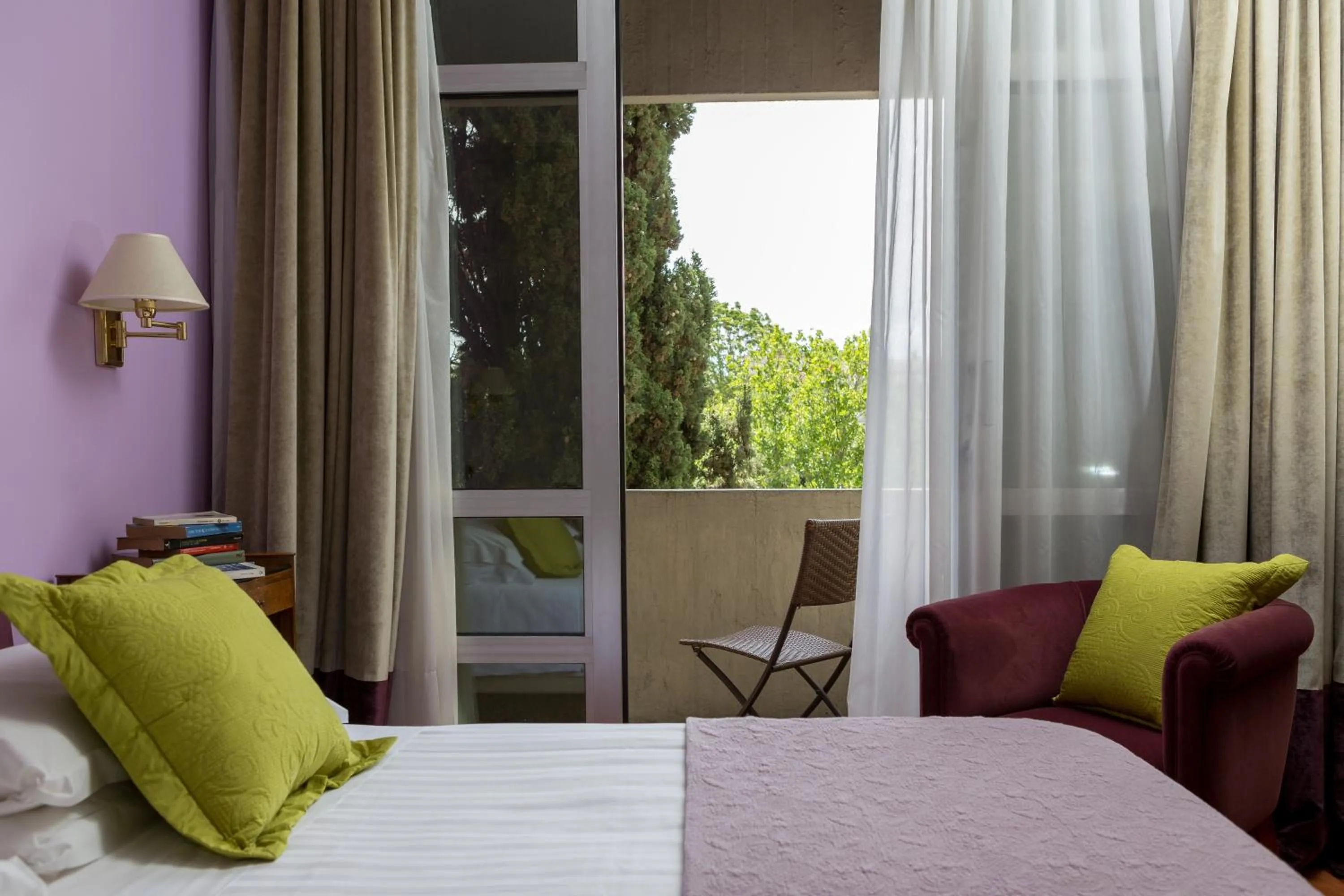 Bedroom, Bed in Hotel Fenix