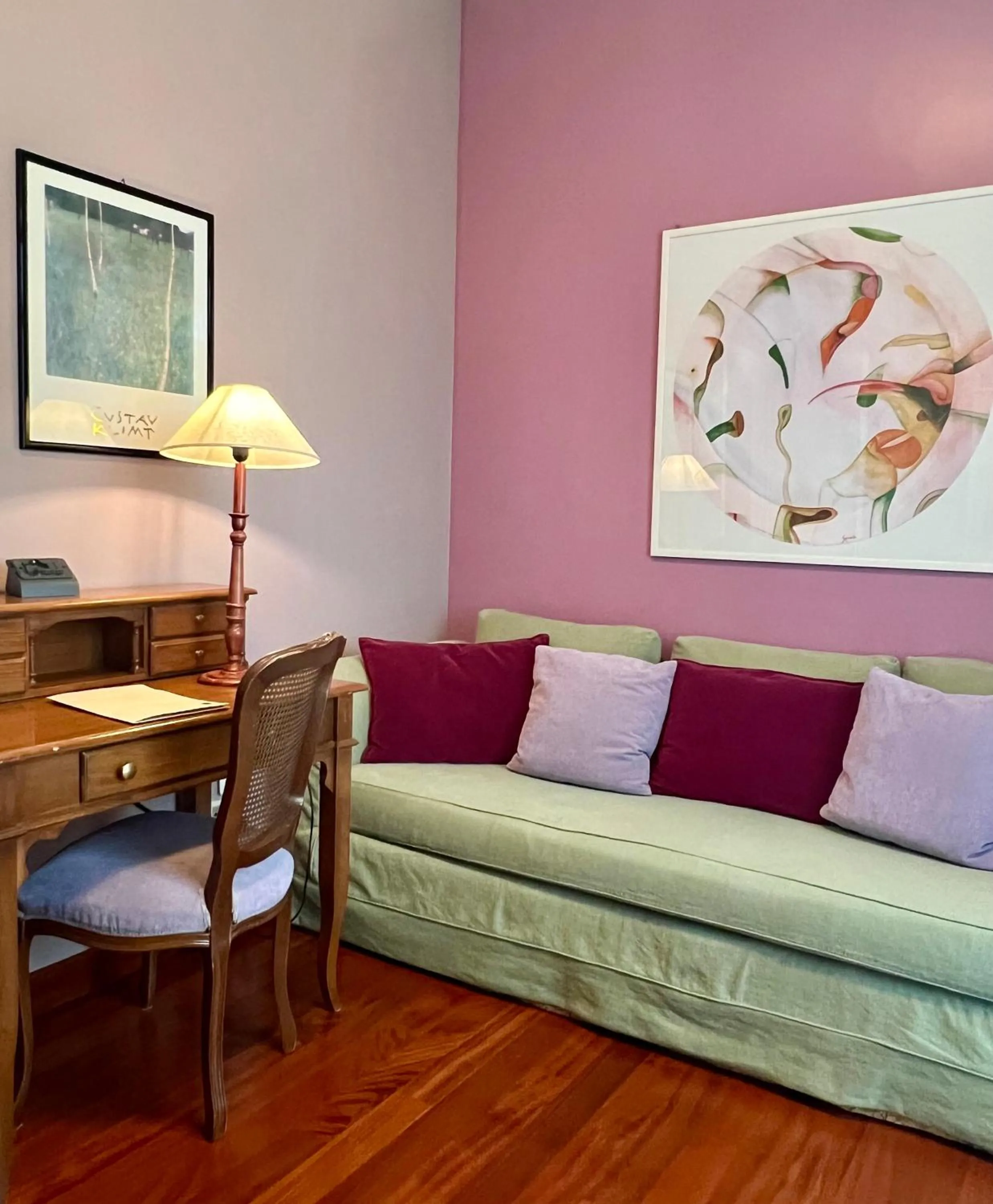 Decorative detail in Hotel Fenix