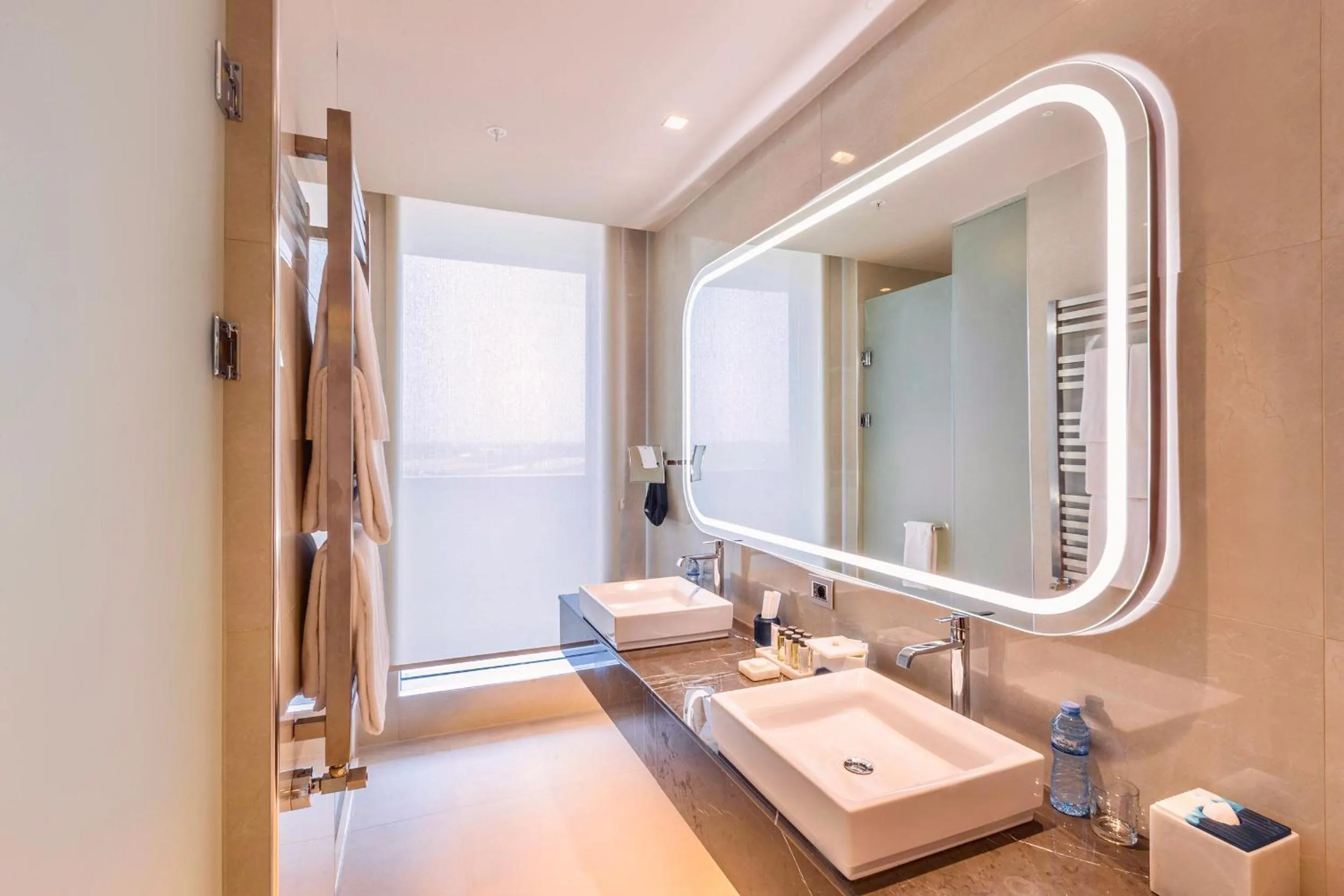 Bathroom in Lia! by Minyoun Stars of Ulugbek