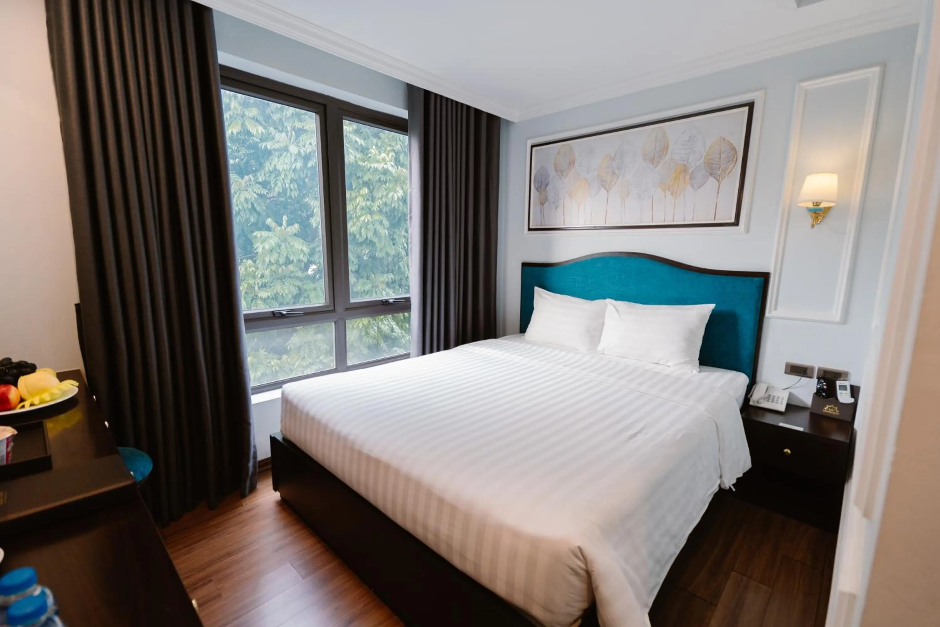 Bedroom, Bed in Hồng Vận Hotel