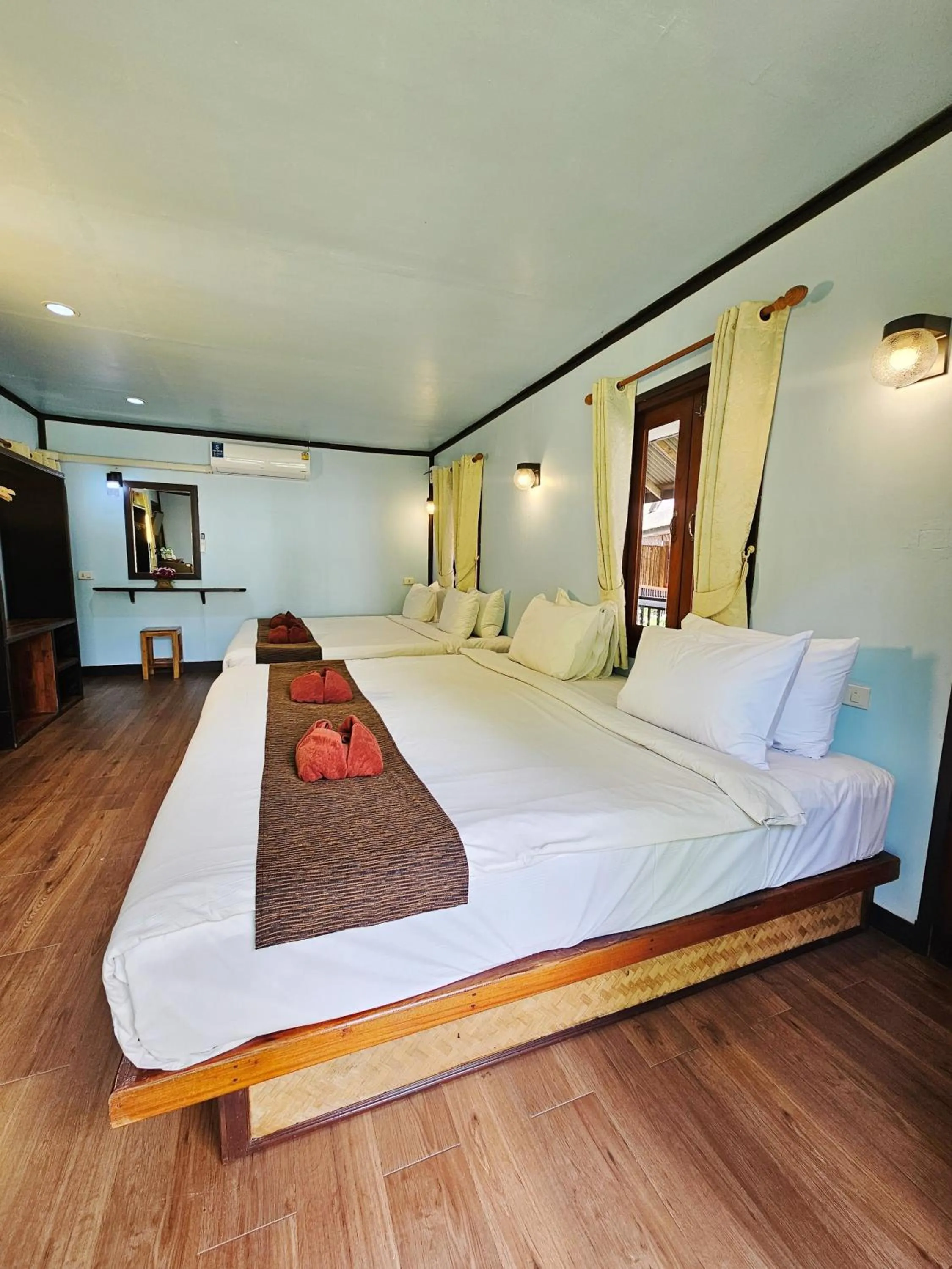 Bedroom, Bed in Khao Sok Cabana Resort