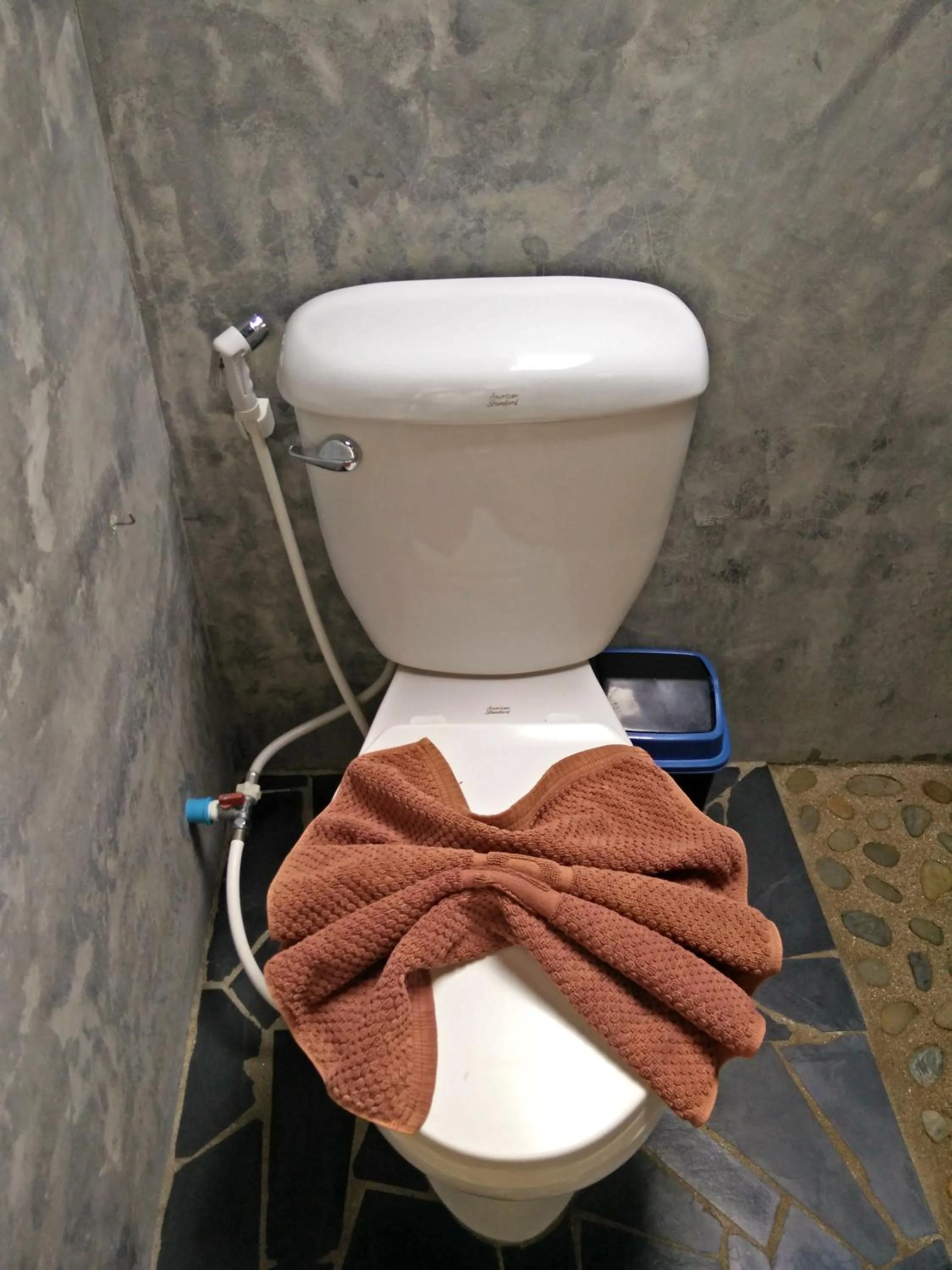 Toilet in Khao Sok Cabana Resort