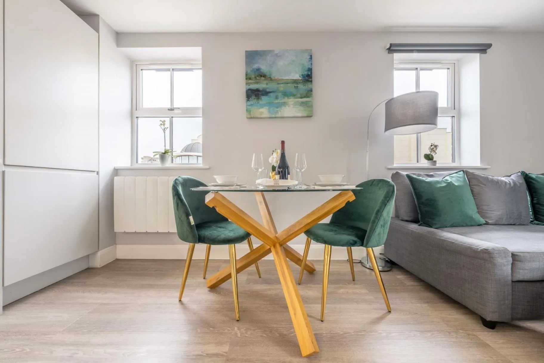 Bedroom in Super Luxe Central Maidenhead Apartment