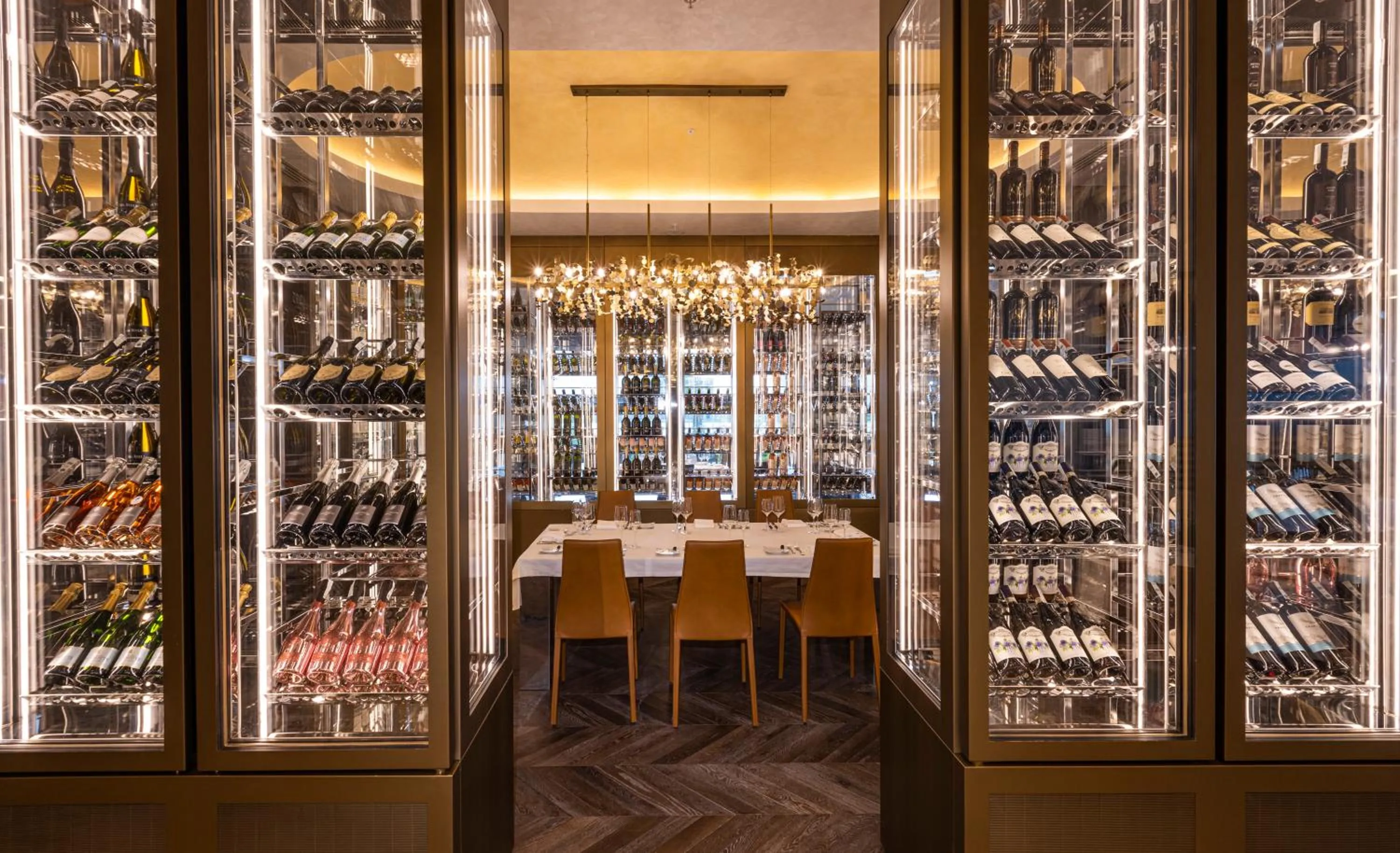 Restaurant/places to eat in Hilton Samarkand Regency