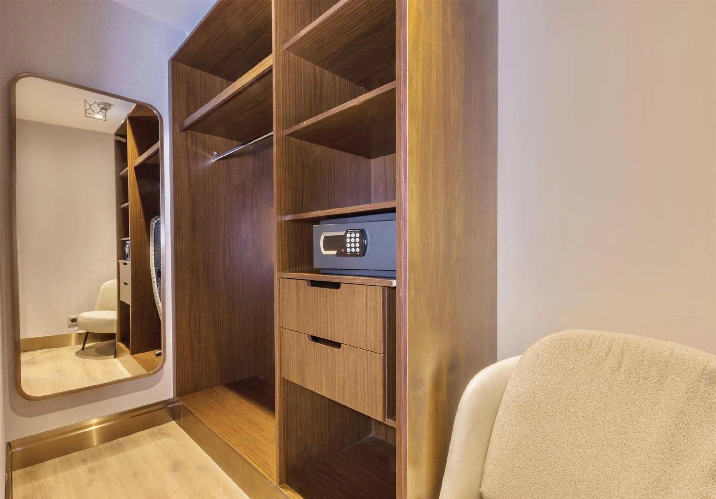 Living room in Hilton Samarkand Regency