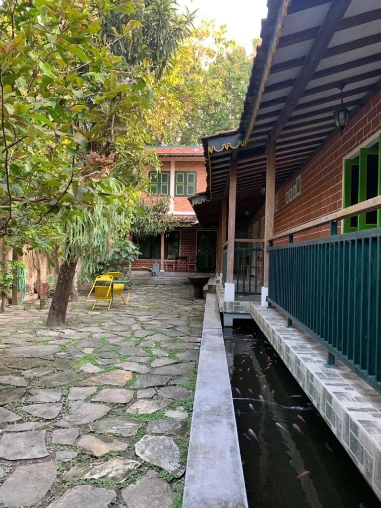 Sonosewu Guesthouse Syariah