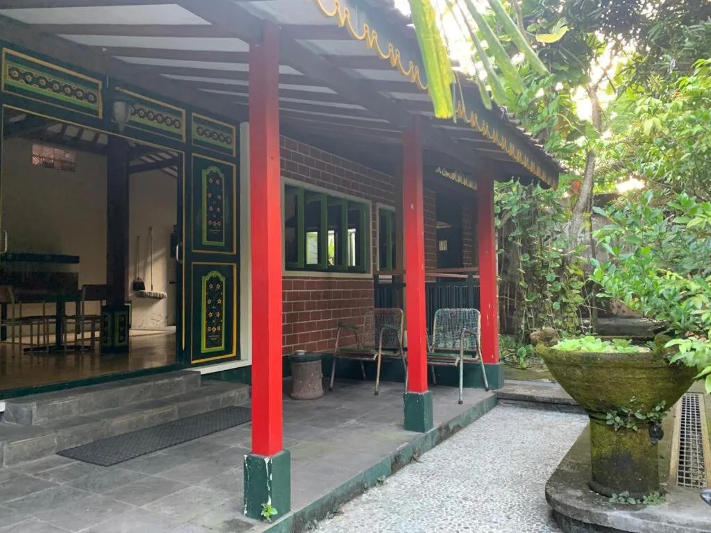 Sonosewu Guesthouse Syariah