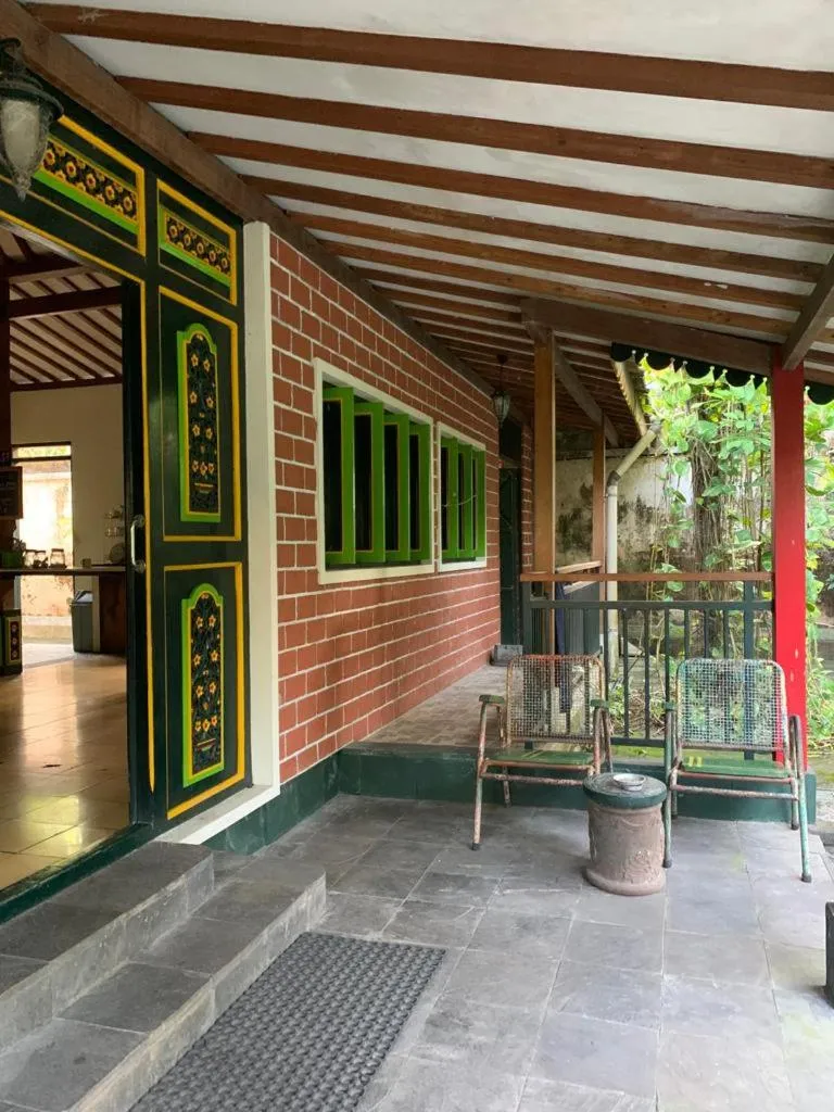 Sonosewu Guesthouse Syariah