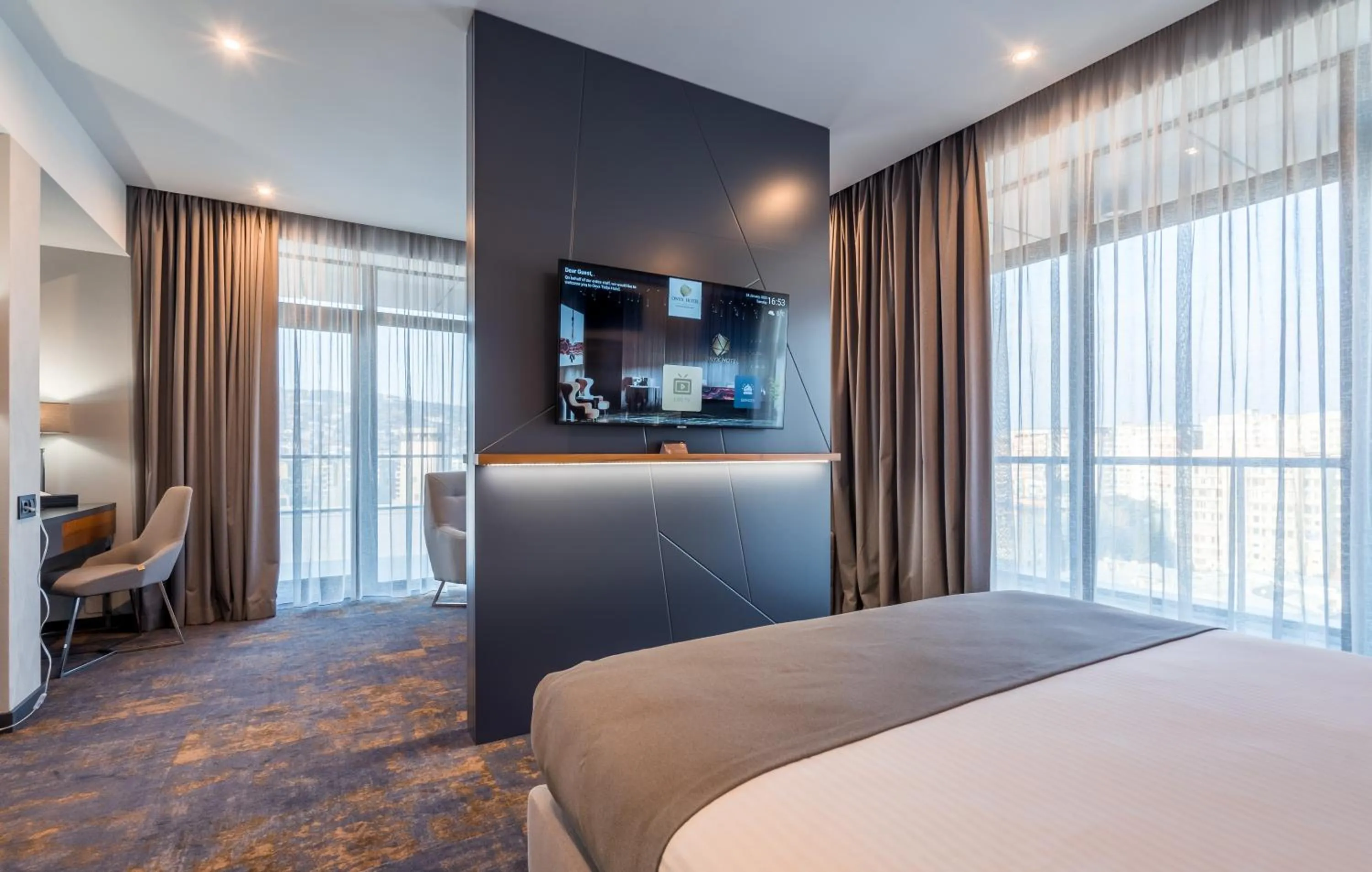 Living room, Bed in Onyx City Center