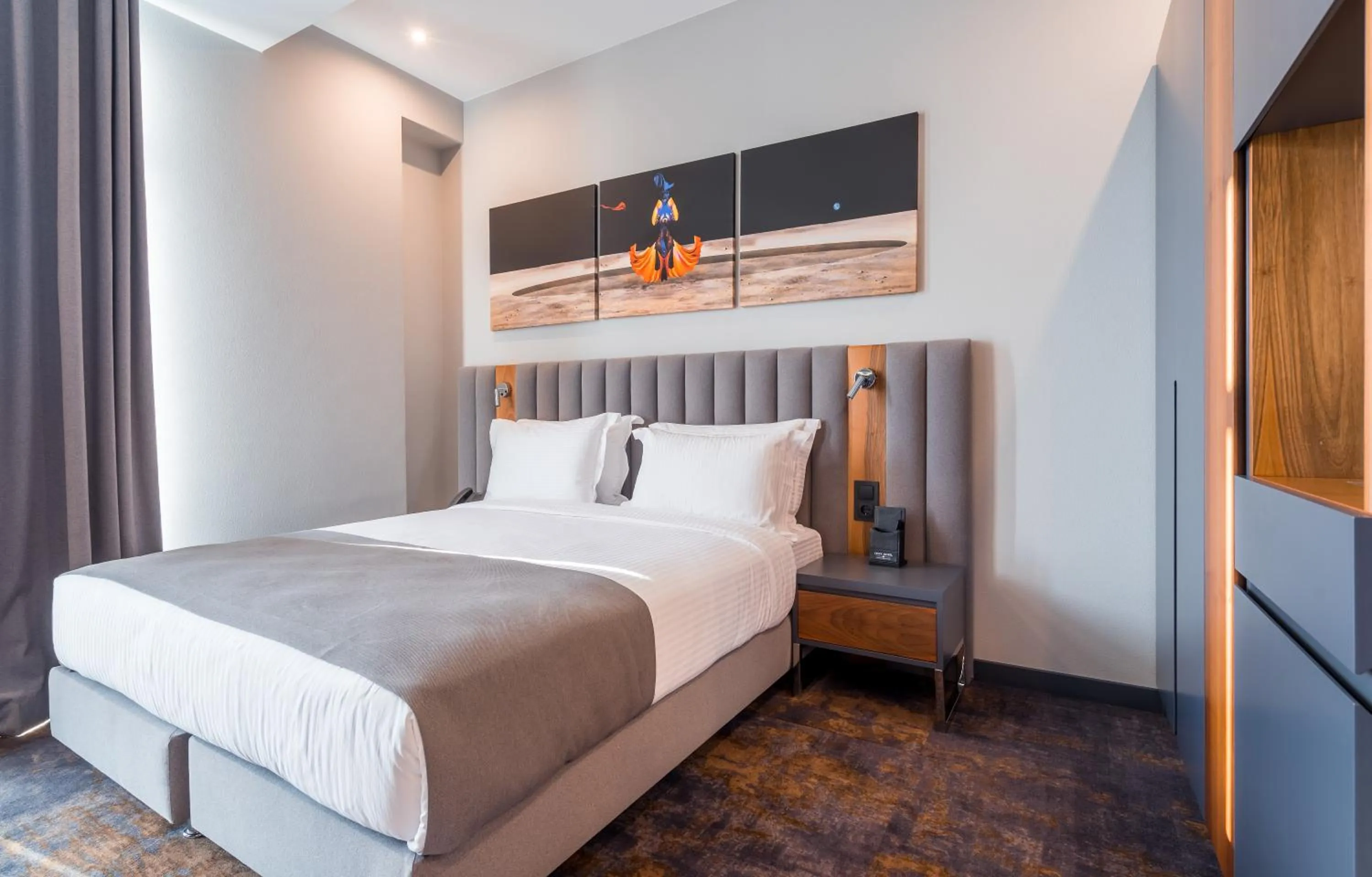 Bed in Onyx City Center