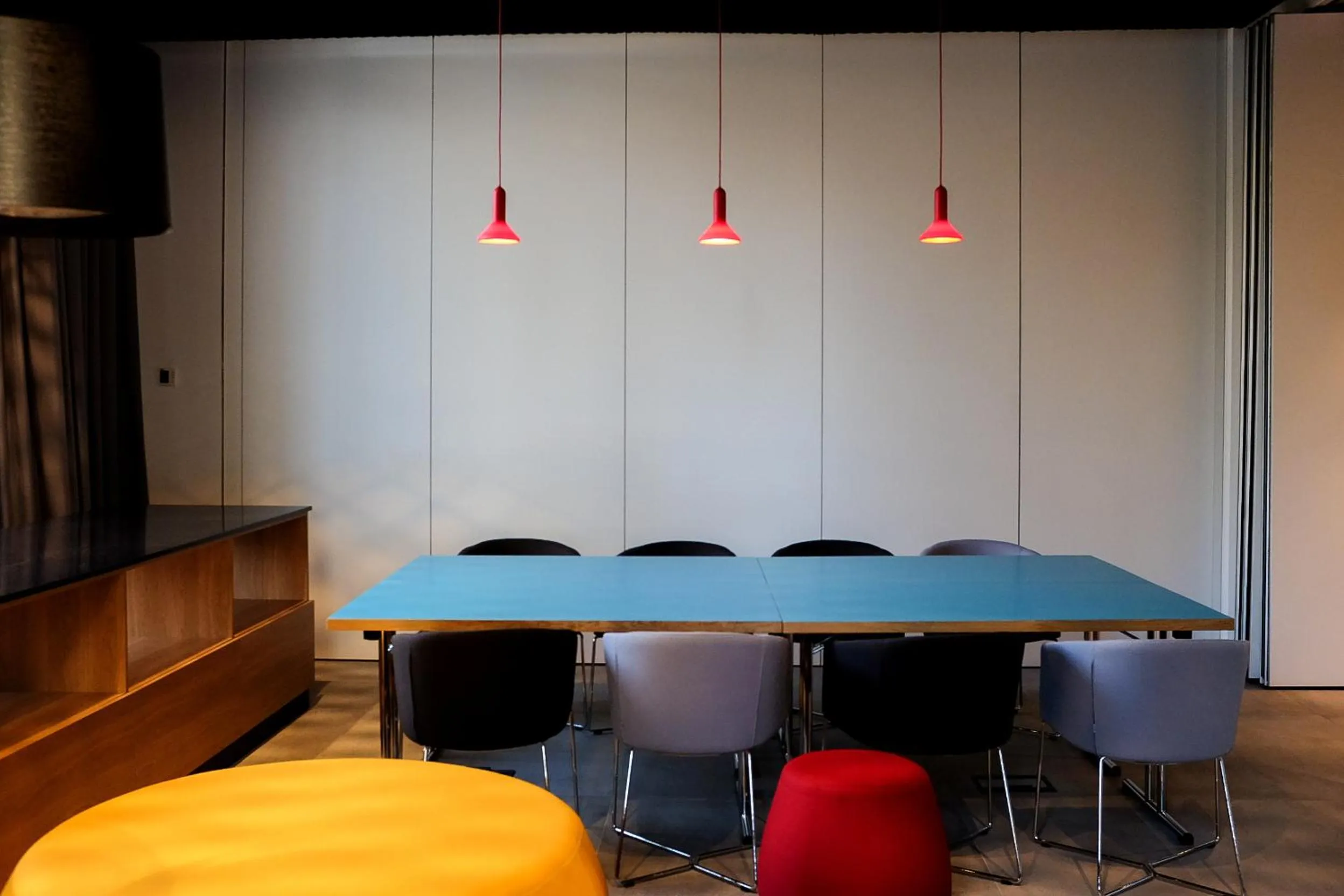 Lounge or bar in Holiday Inn Express Tbilisi Avlabari by IHG