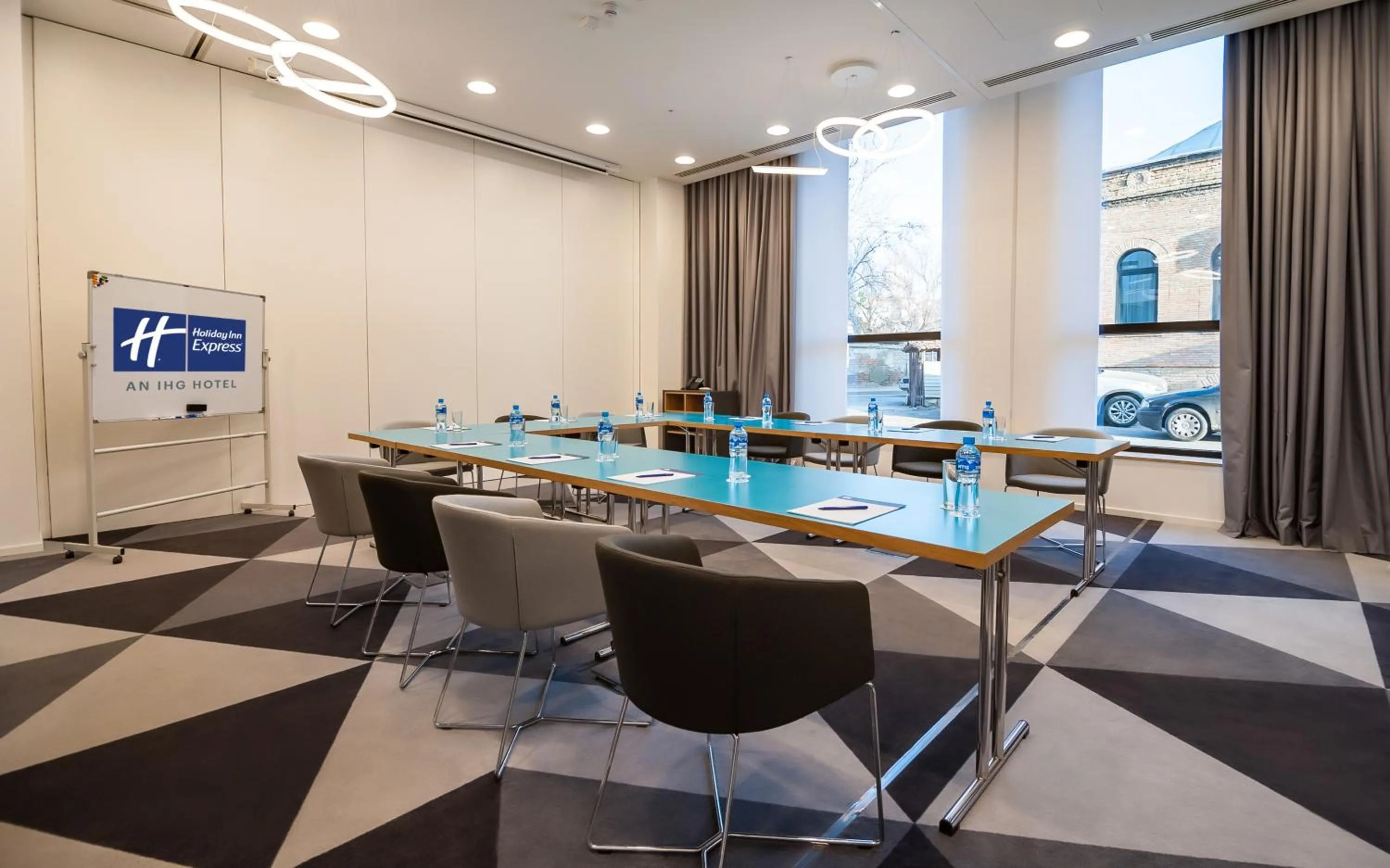 Meeting/conference room in Holiday Inn Express Tbilisi Avlabari by IHG