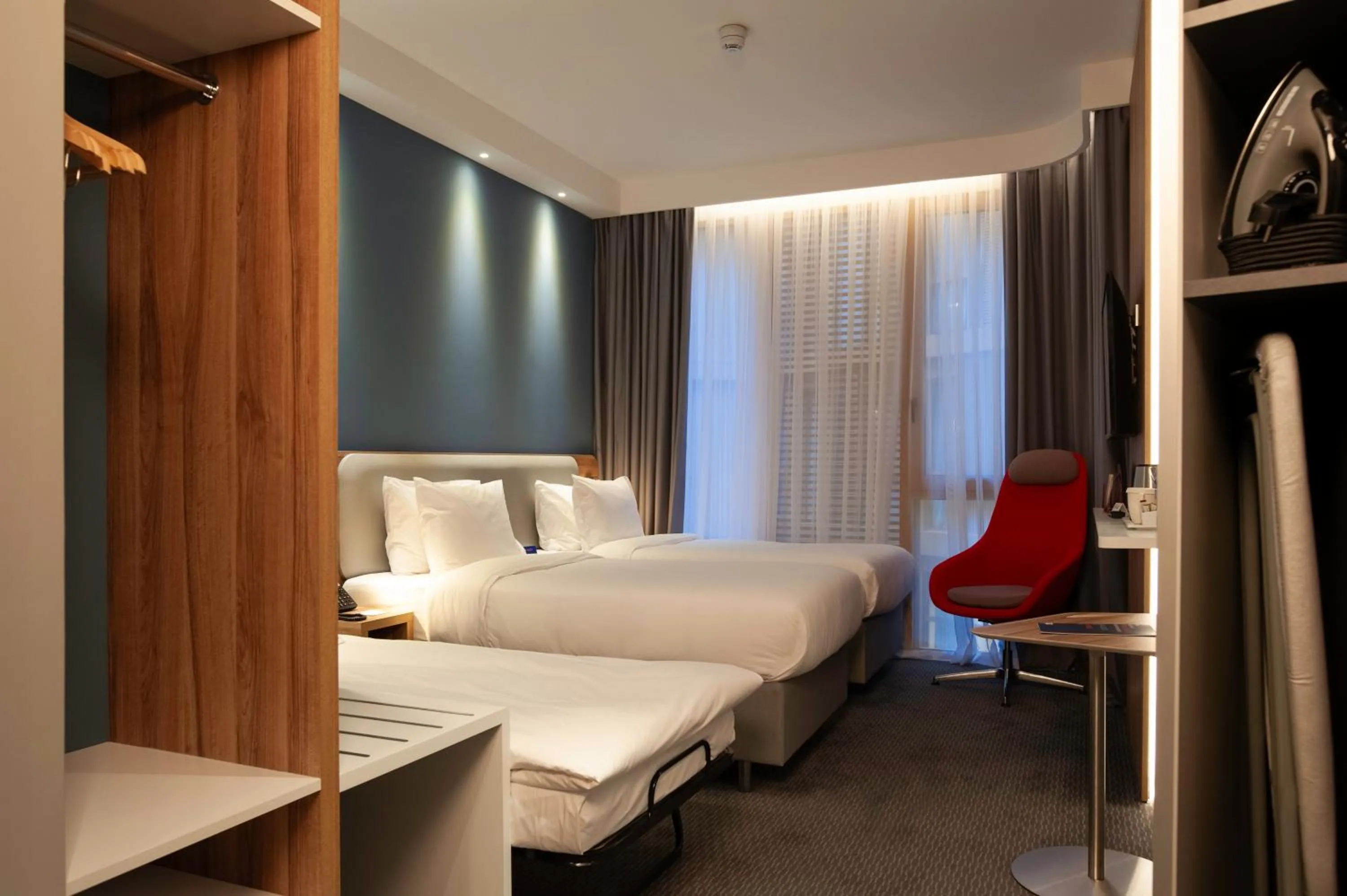 Photo of the whole room, Bed in Holiday Inn Express Tbilisi Avlabari by IHG