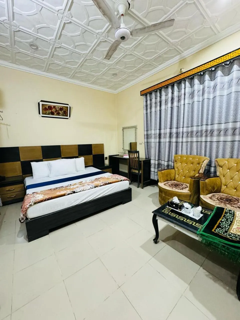 Bed in Hotel Royal Star