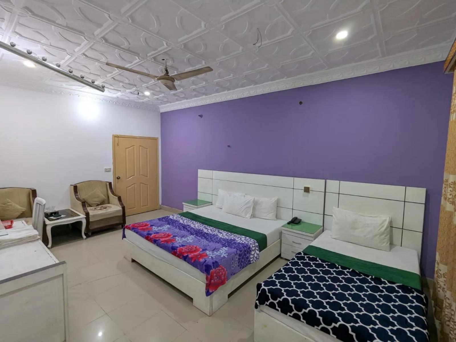 Bed in Hotel Royal Star