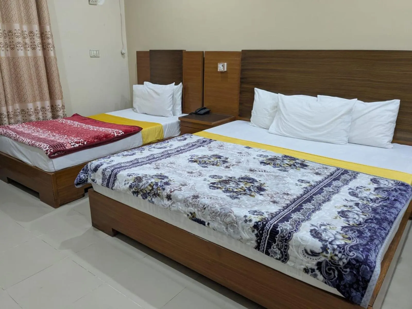 Bed in Hotel Royal Star