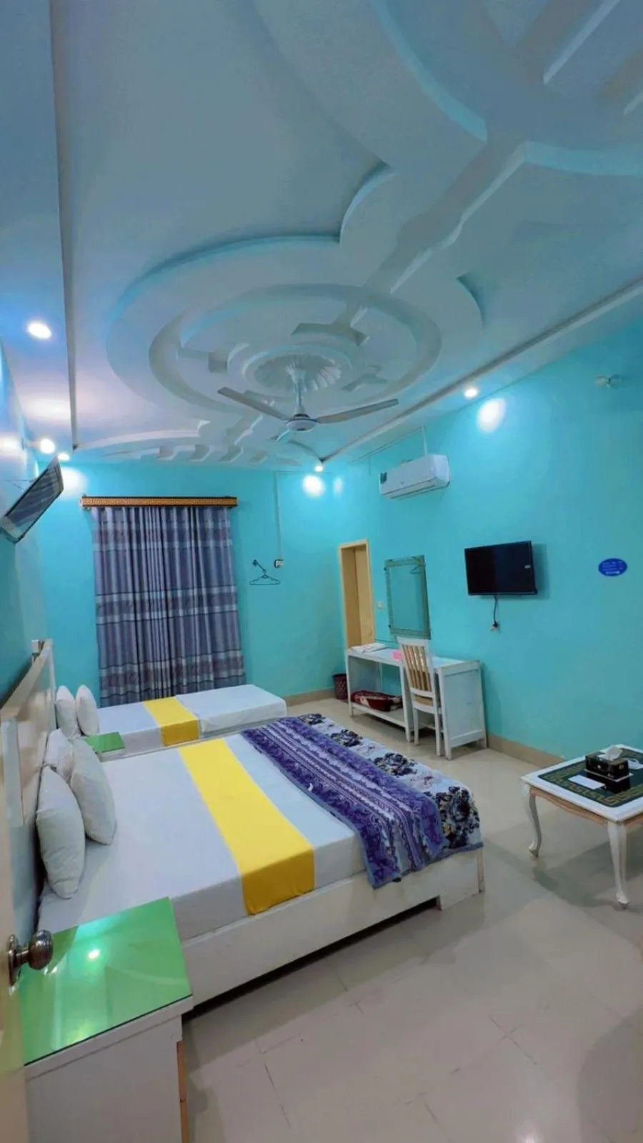 Bed in Hotel Royal Star