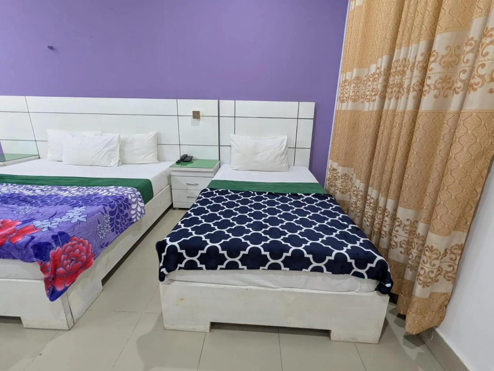 Bed in Hotel Royal Star