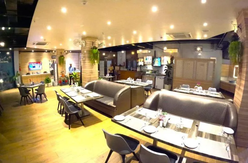 Restaurant/places to eat in Fun N City Water Park , Adventure & Resort , Patna