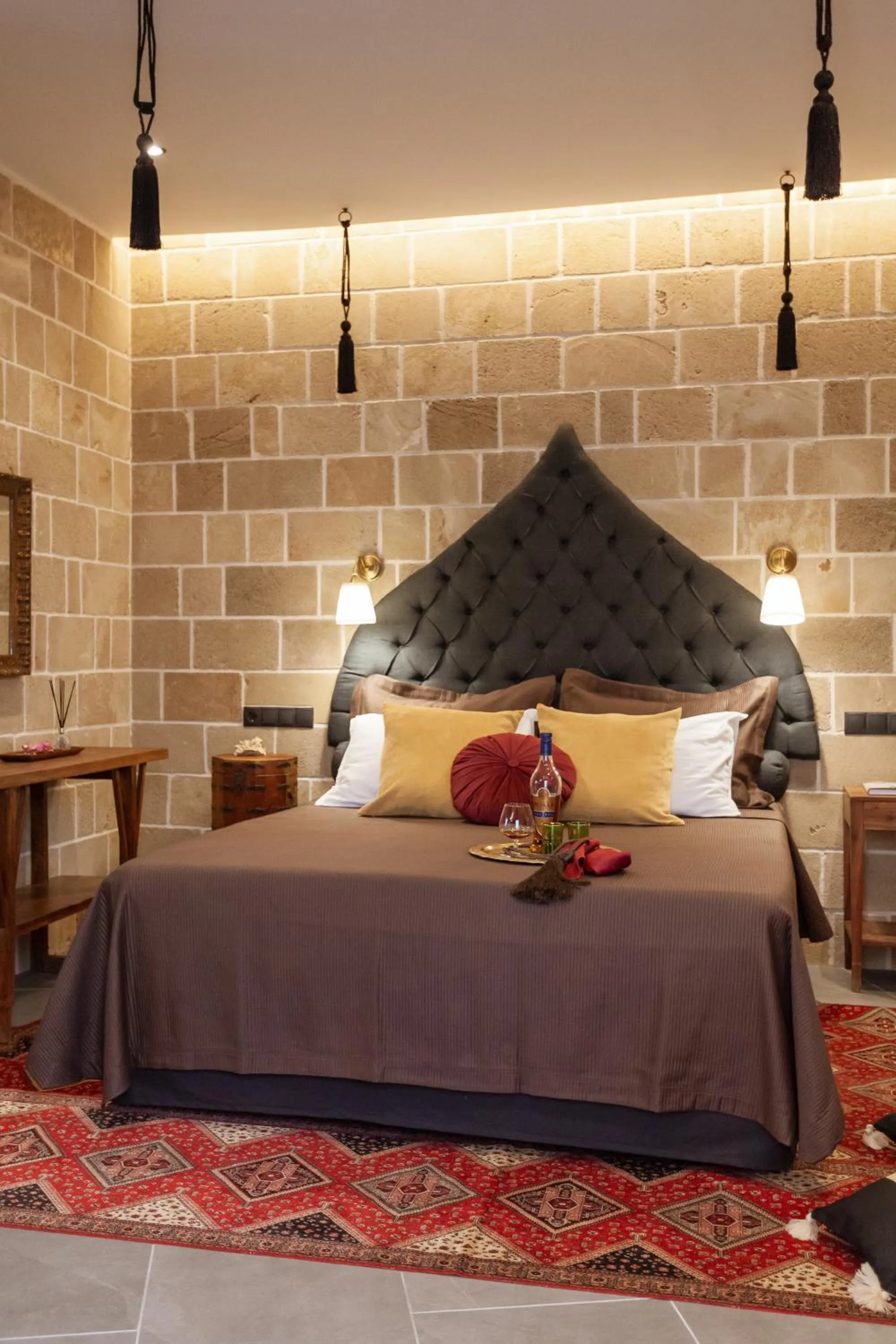 Bed in Utopia Luxury Suites - Old Town