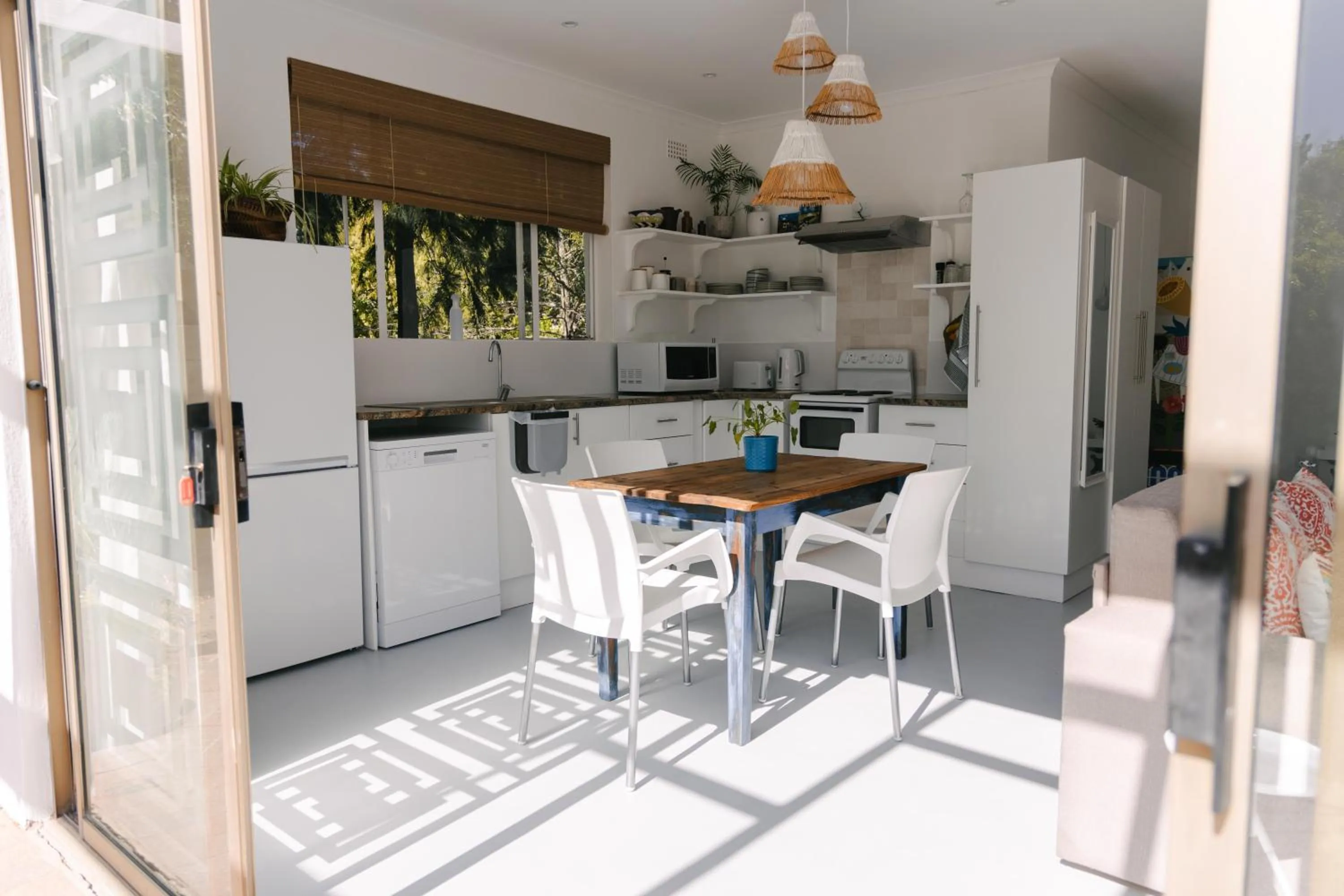 Kitchen or kitchenette in McLeod's & Stuart's Cottage