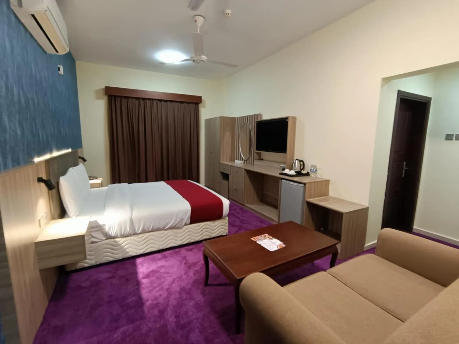 Photo of the whole room, Bed in ROYAL HOTEL