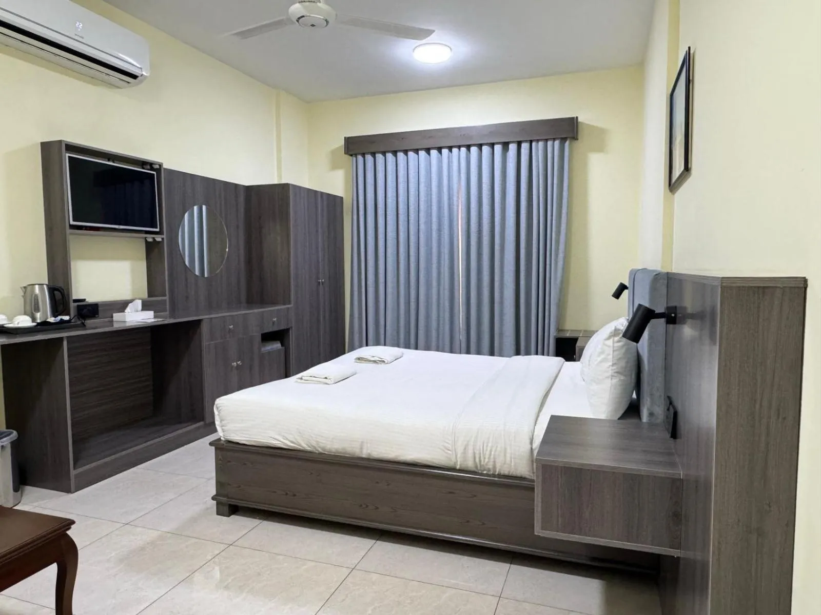 Photo of the whole room, Bed in ROYAL HOTEL