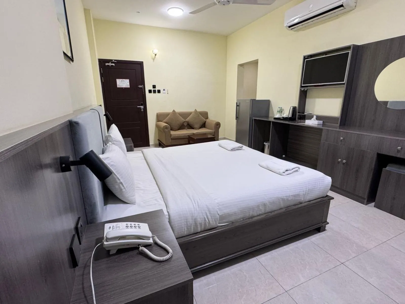 Photo of the whole room, Bed in ROYAL HOTEL