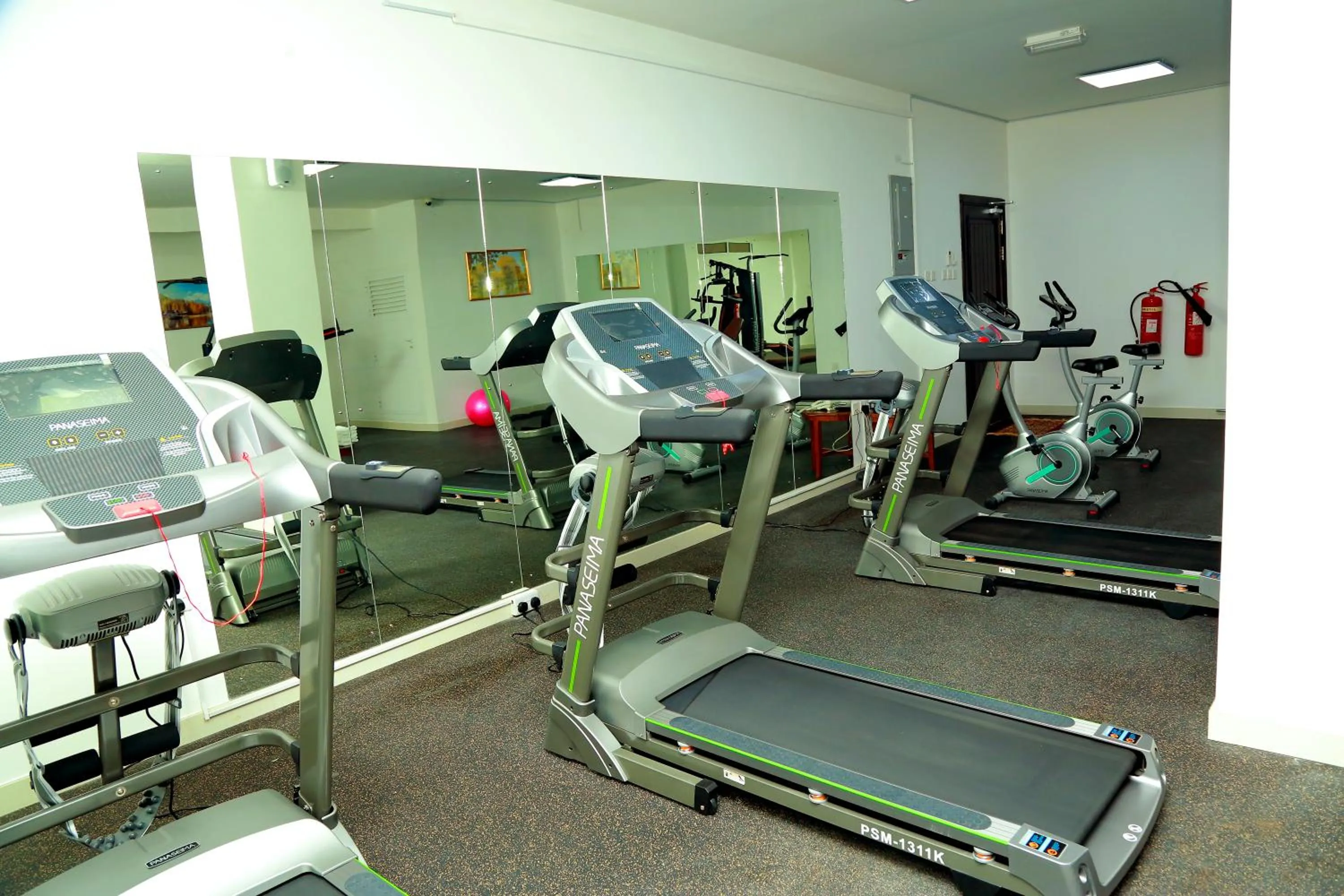 Fitness centre/facilities in ROYAL HOTEL