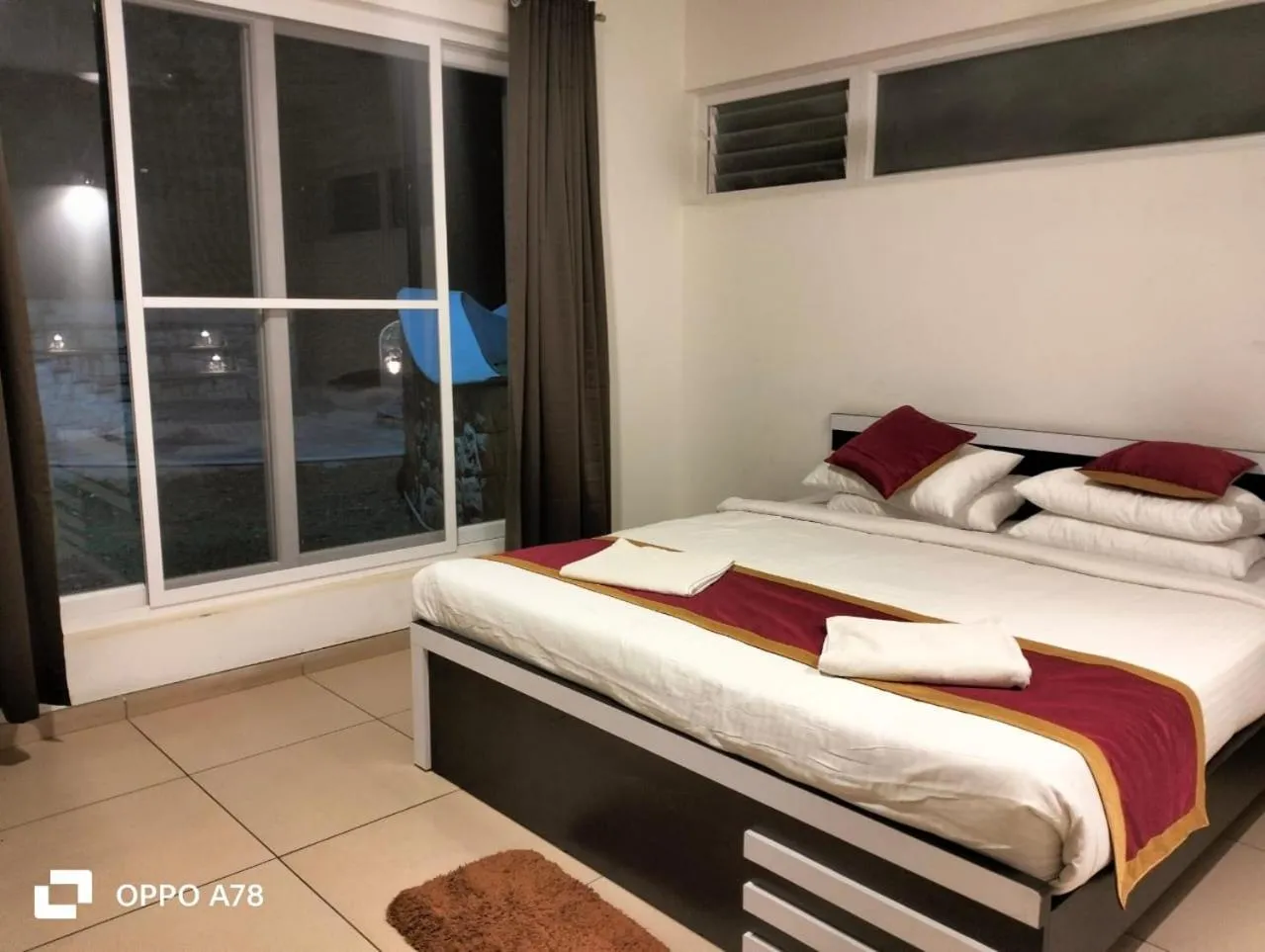 Bed in 7 Heaven Villas & Resorts