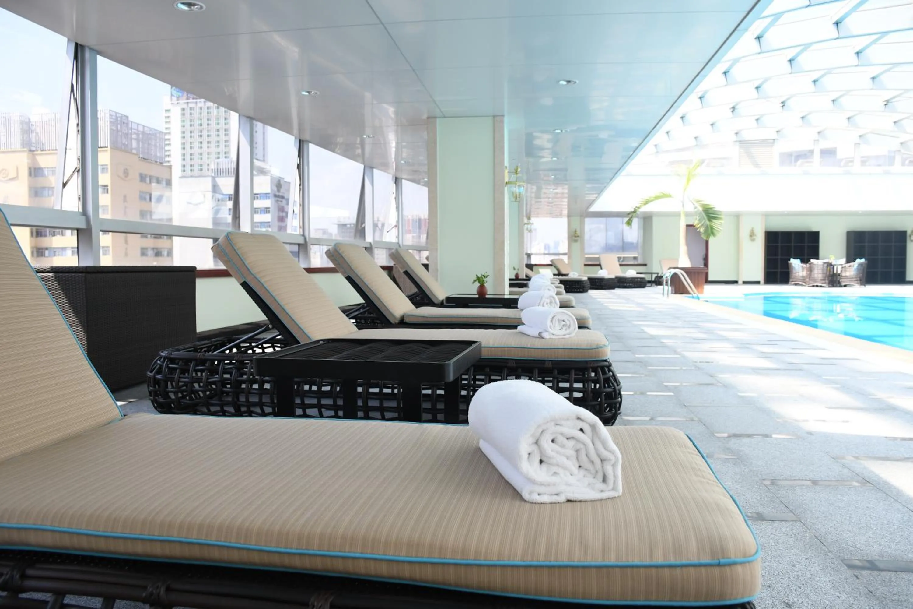 Swimming Pool in Kai Wah Plaza Hotel