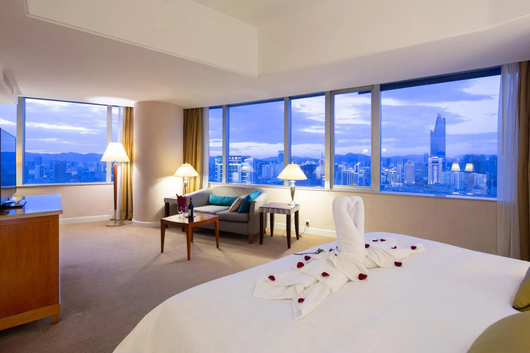 Mountain View in Kai Wah Plaza Hotel