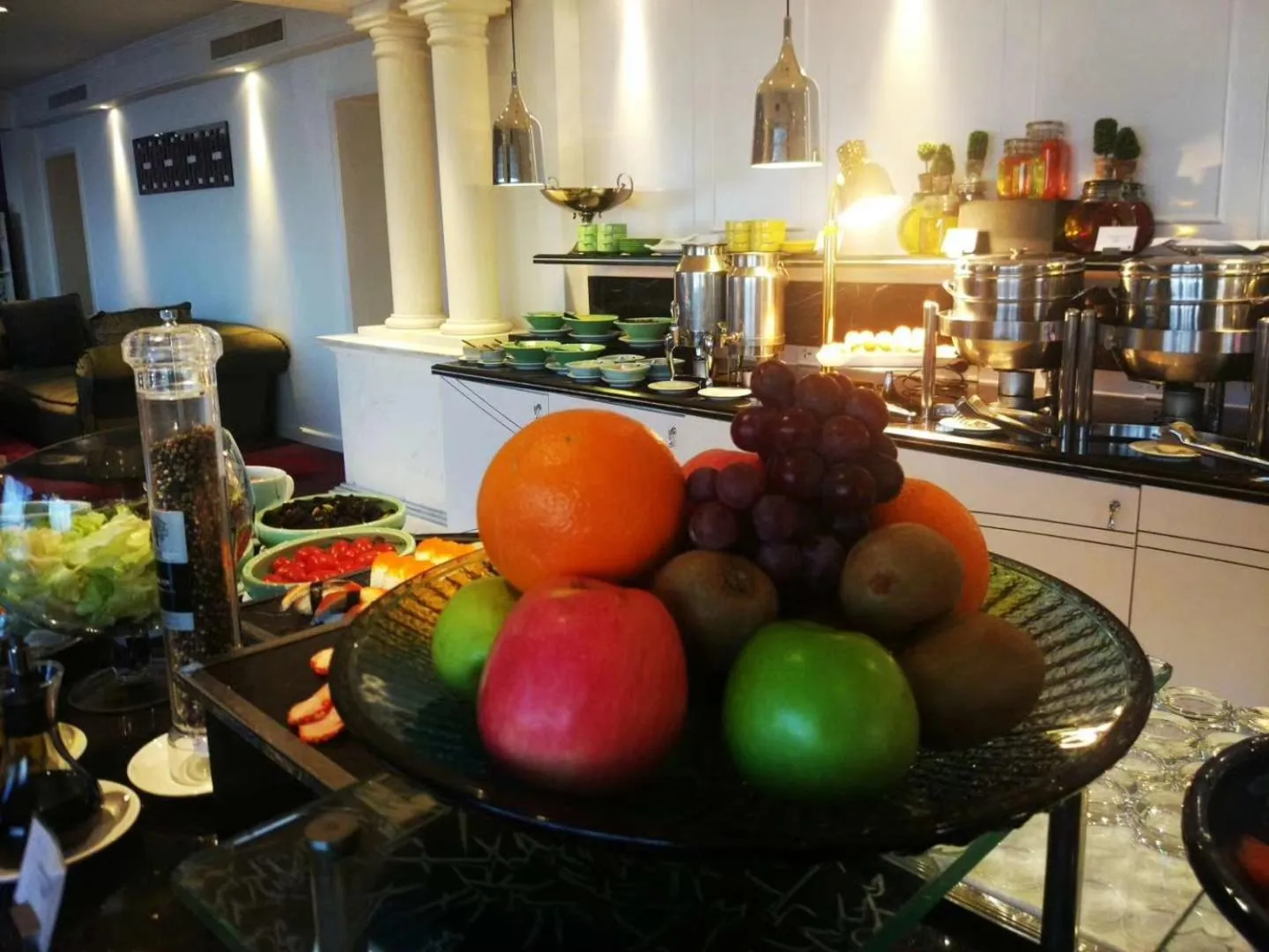 Breakfast, Food in Kai Wah Plaza Hotel