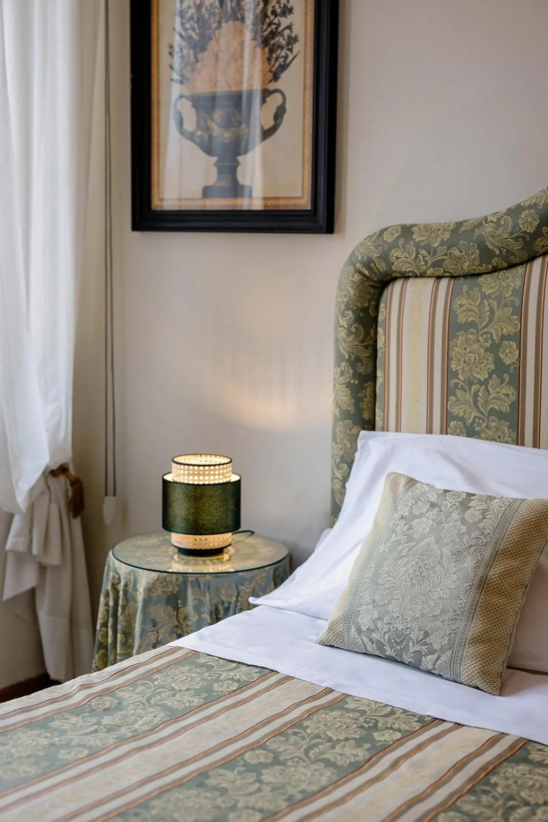 Bed in Hotel Palazzo dal Borgo