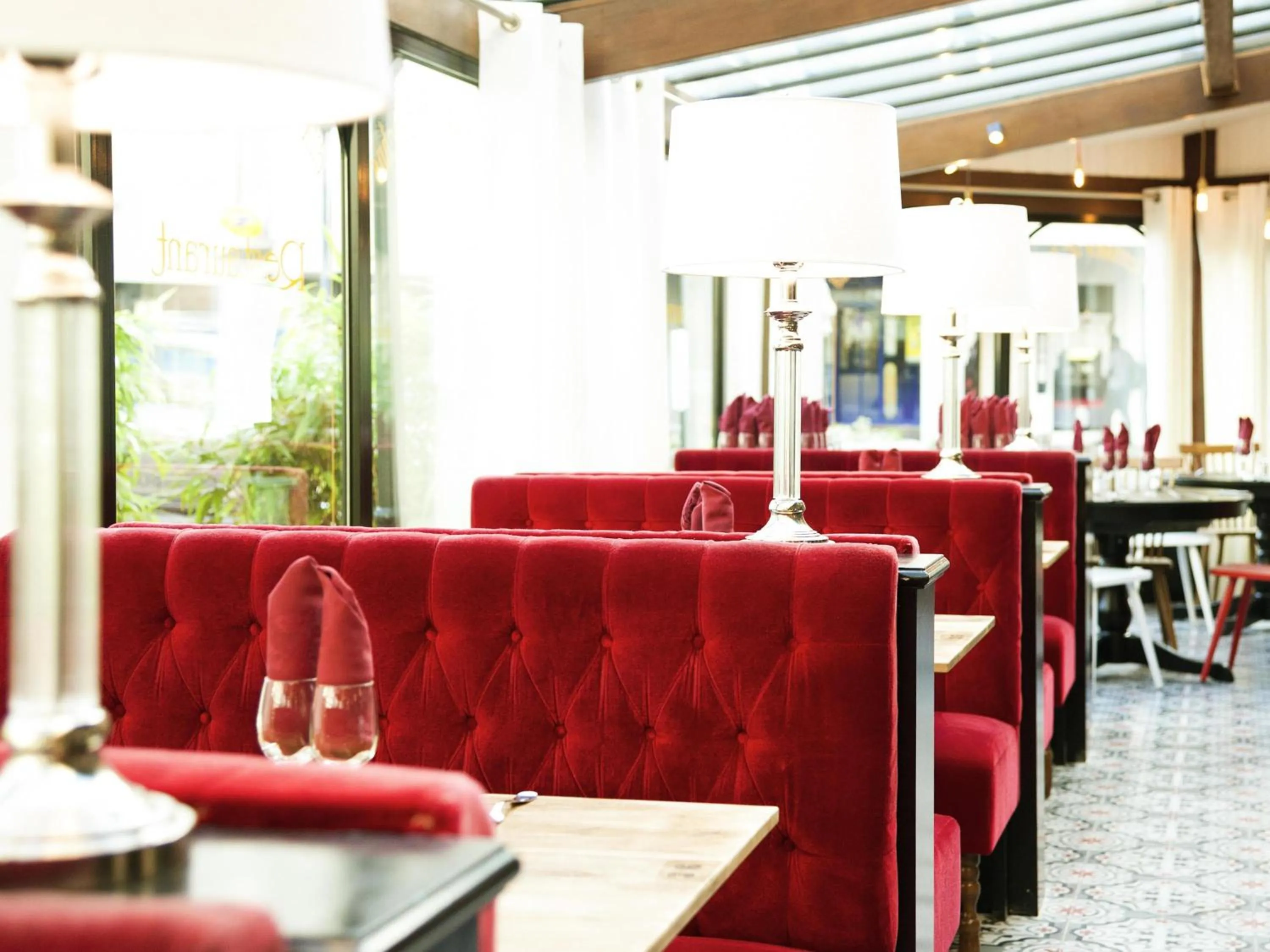 Restaurant/places to eat in Ibis Saint Étienne - La Terrasse