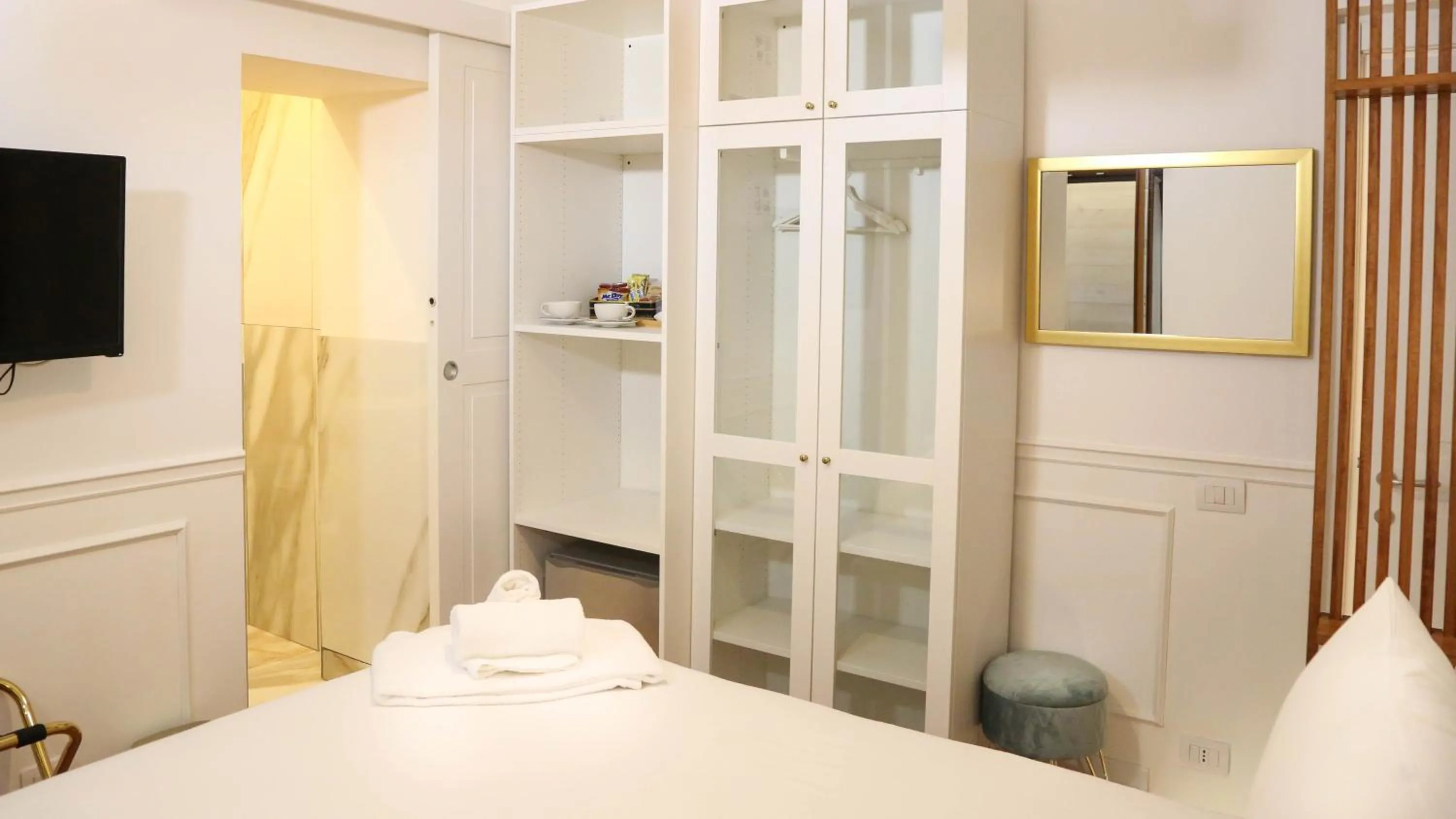 TV and multimedia, Bed in Mama House Roma