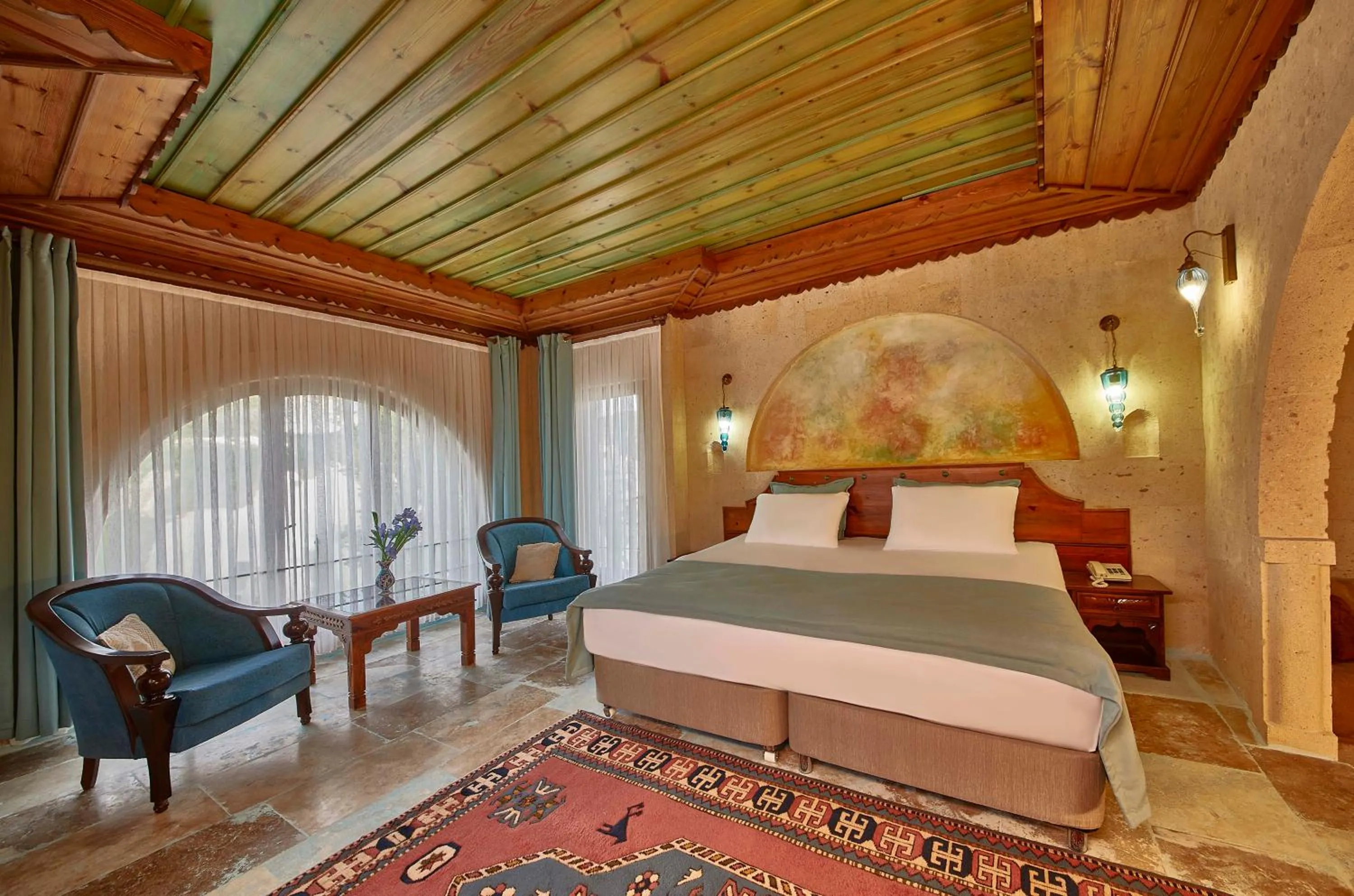 Photo of the whole room, Bed in Charm Of Cappadocia Cave Suites