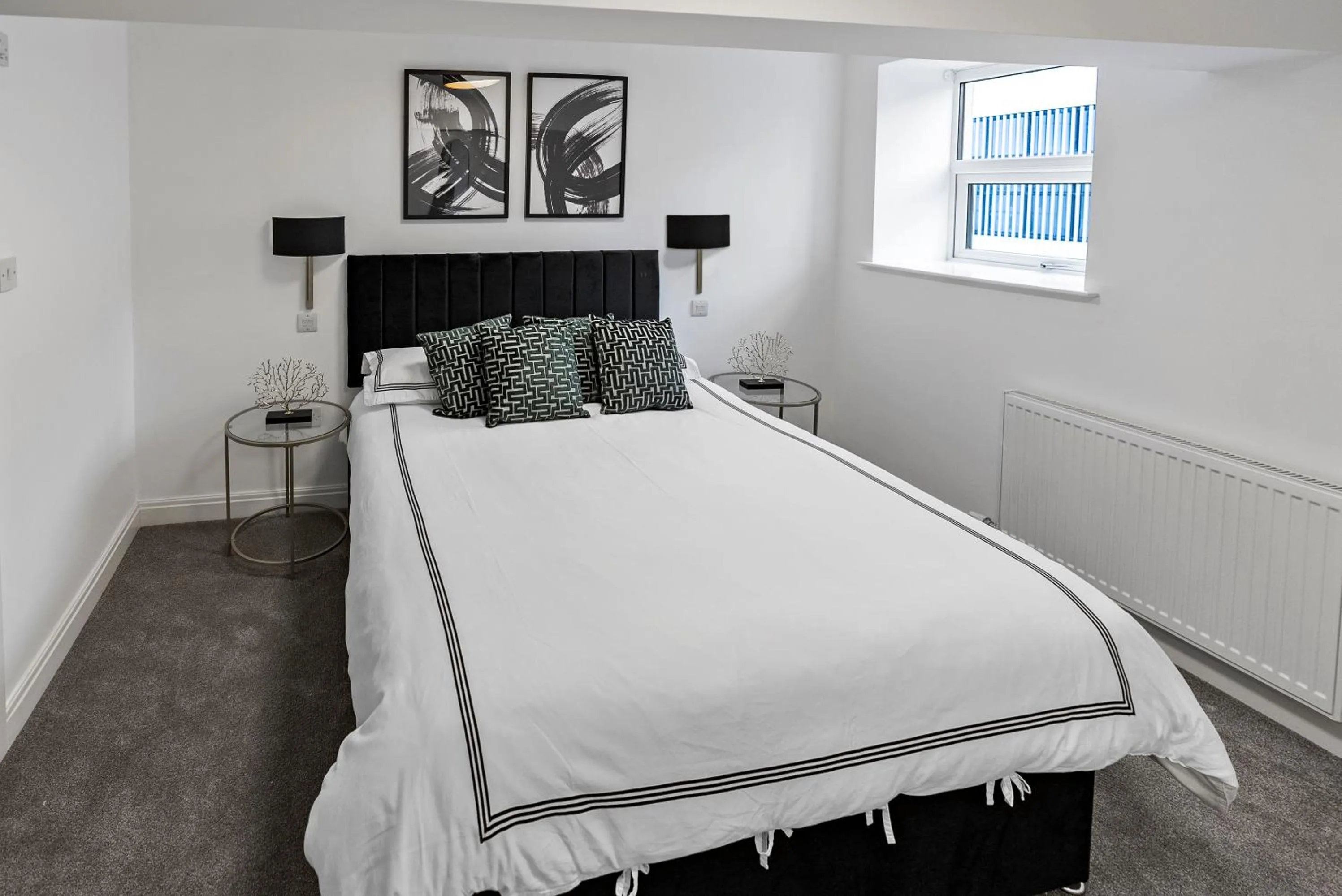 Bedroom, Bed in Mode Apartments Winter Gardens Blackpool