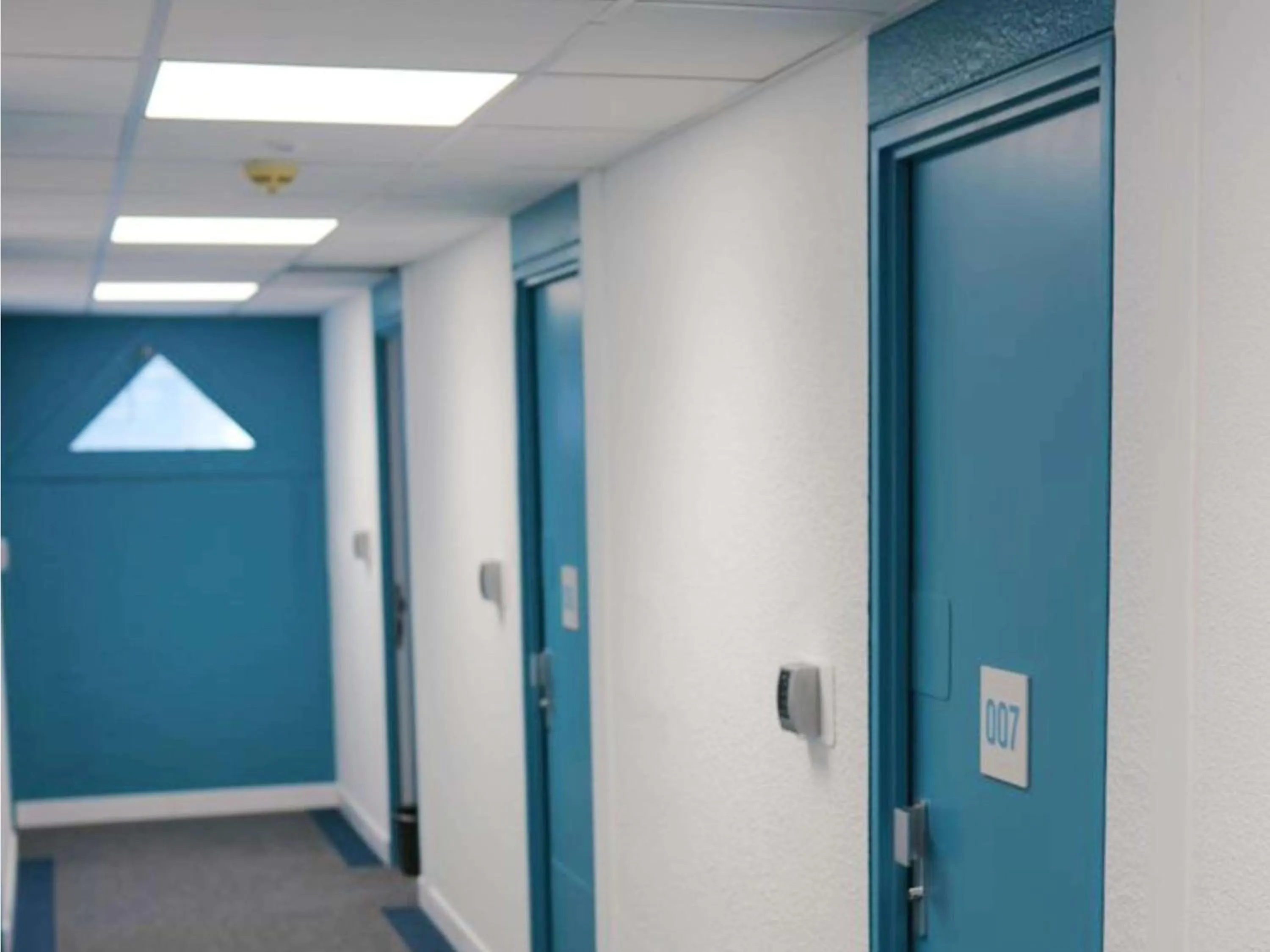 Bedroom in Kyriad Direct Moulins Sud - Yzeure