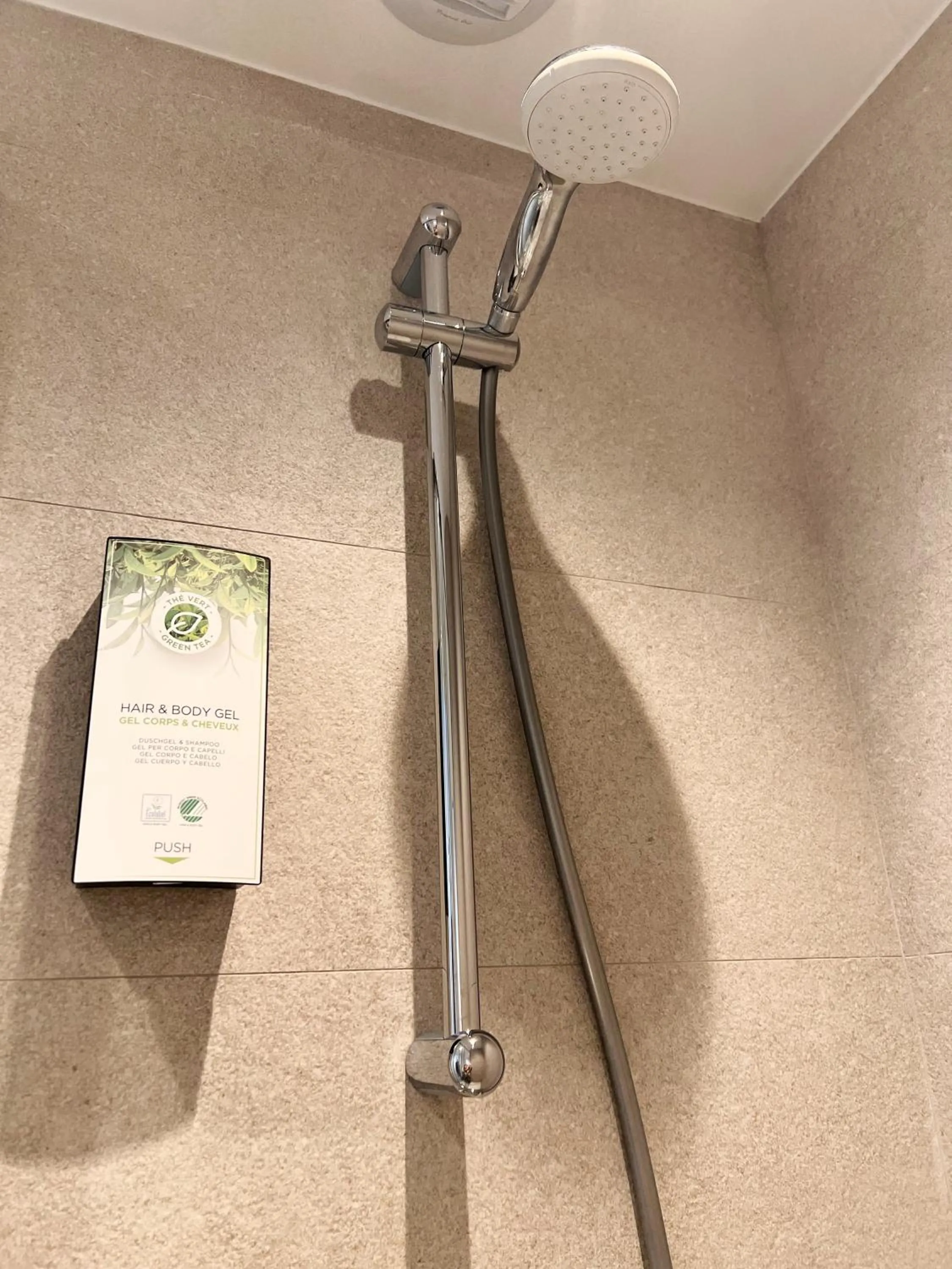 Shower in Kyriad Direct Moulins Sud - Yzeure