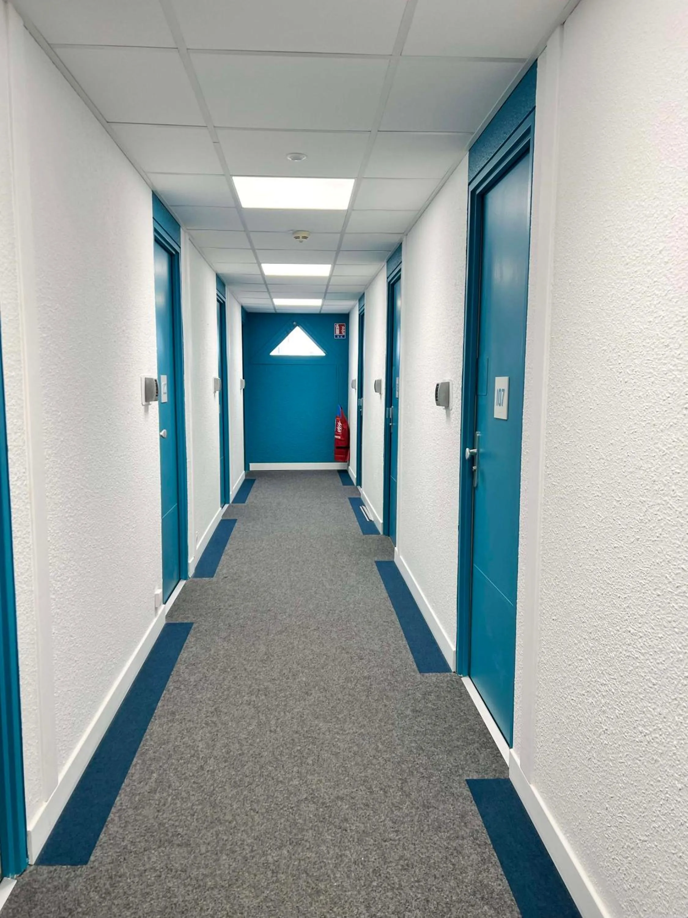 Property building in Kyriad Direct Moulins Sud - Yzeure