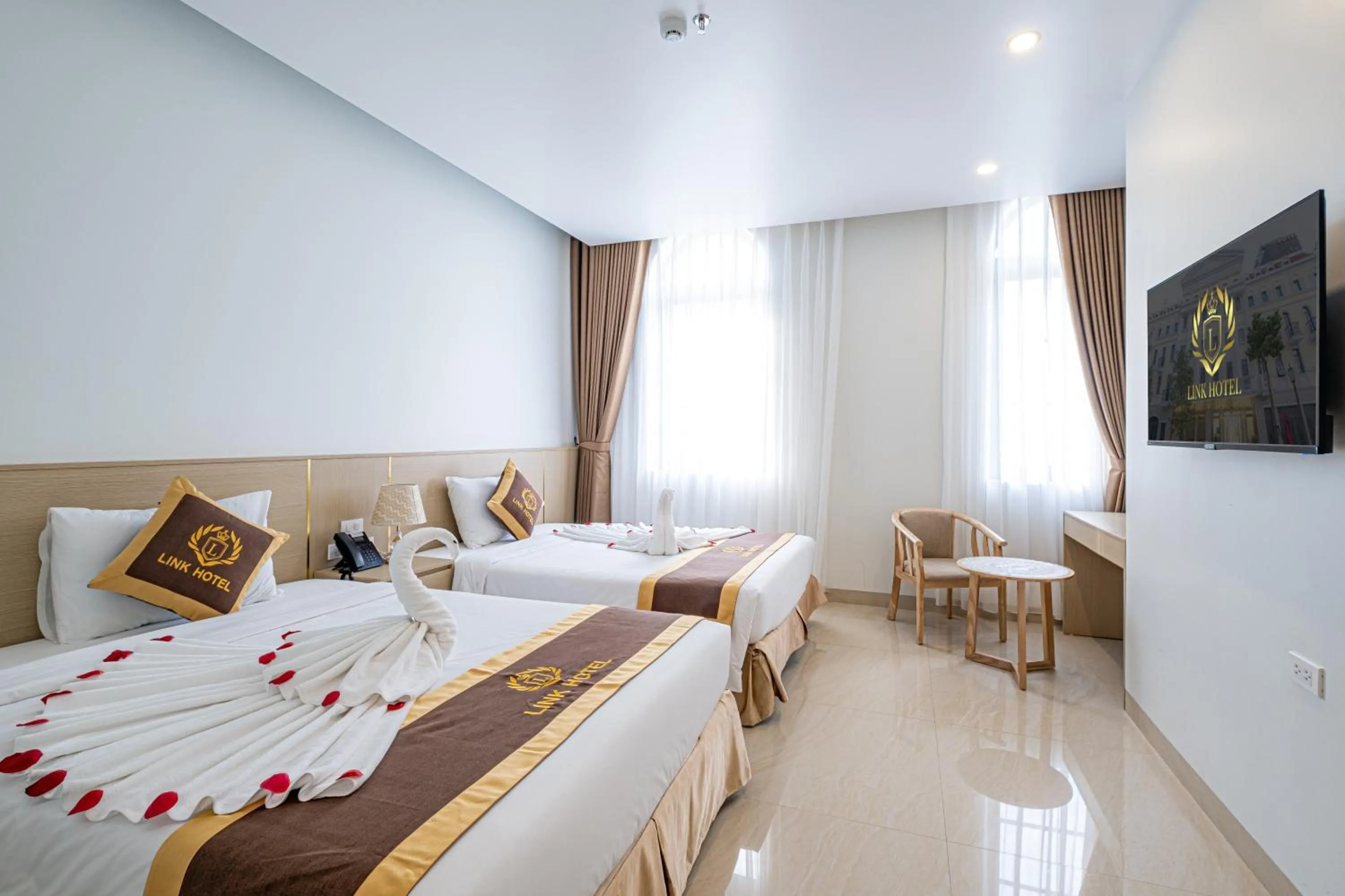 Bed in LINK HOTEL Ha Long
