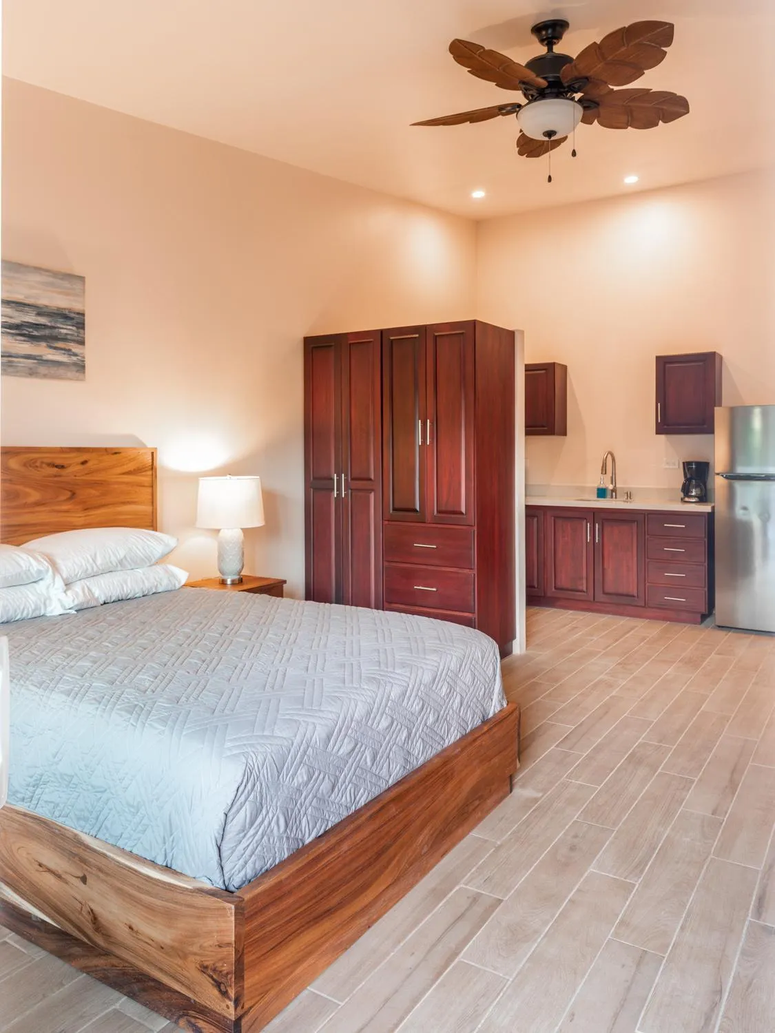 Bed in Palm Beach Inn