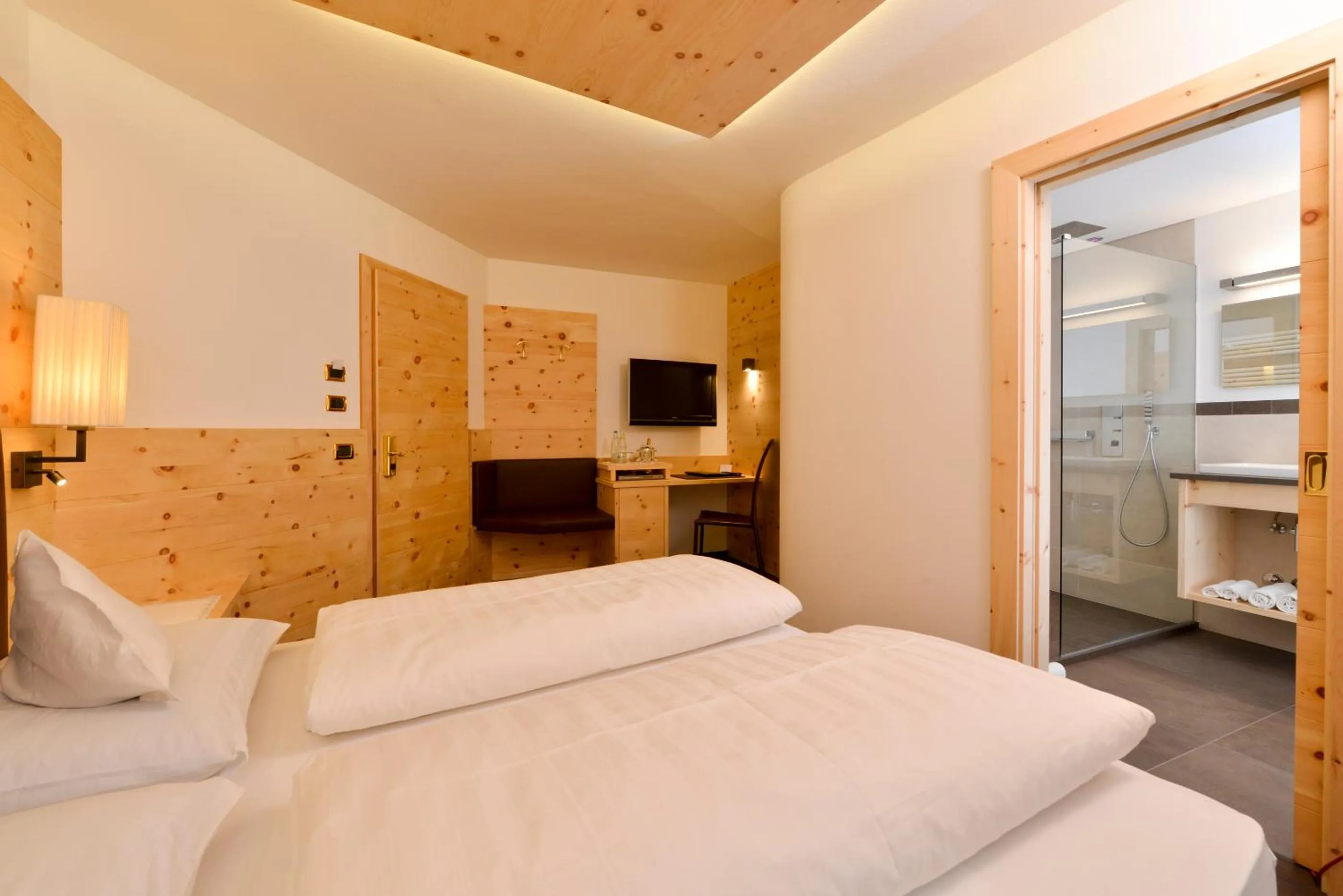 Bedroom, Bed in Romantik Villa Cesanueva